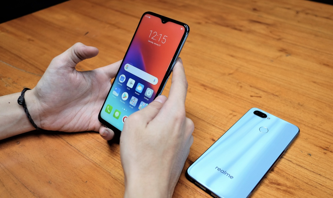 Realme 2 va 2 Pro ra mat tai VN, gia tu 3 trieu dong hinh anh
