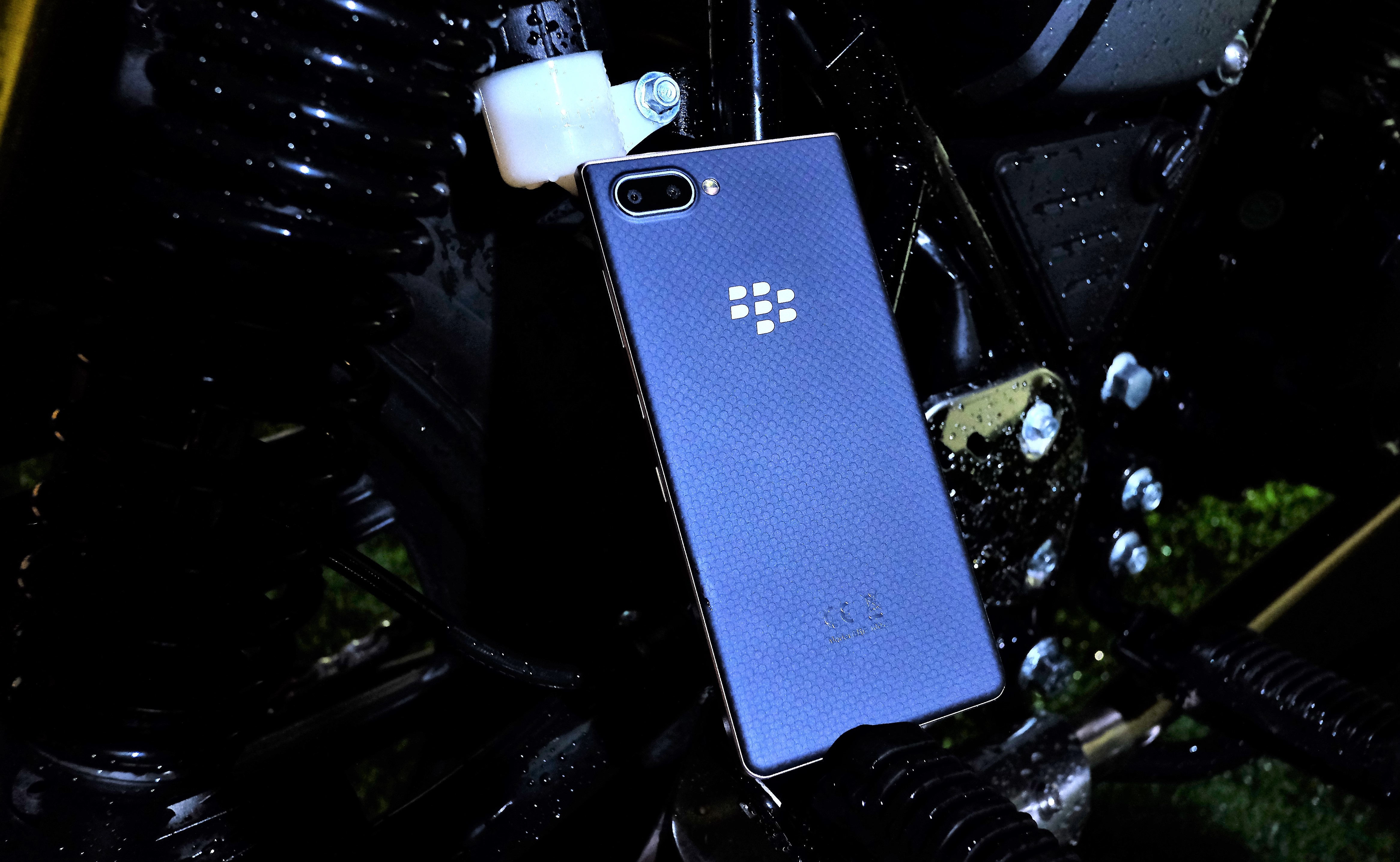 BlackBerry KEY2 LE ra mat tai Viet Nam anh 1