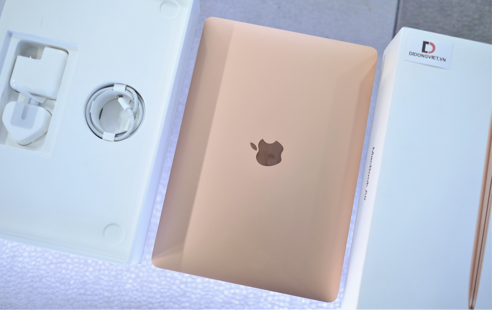 Trải nghiệm Macbook Air 2018 ảnh 1 Trai nghiem Macbook Air 2018 anh 1