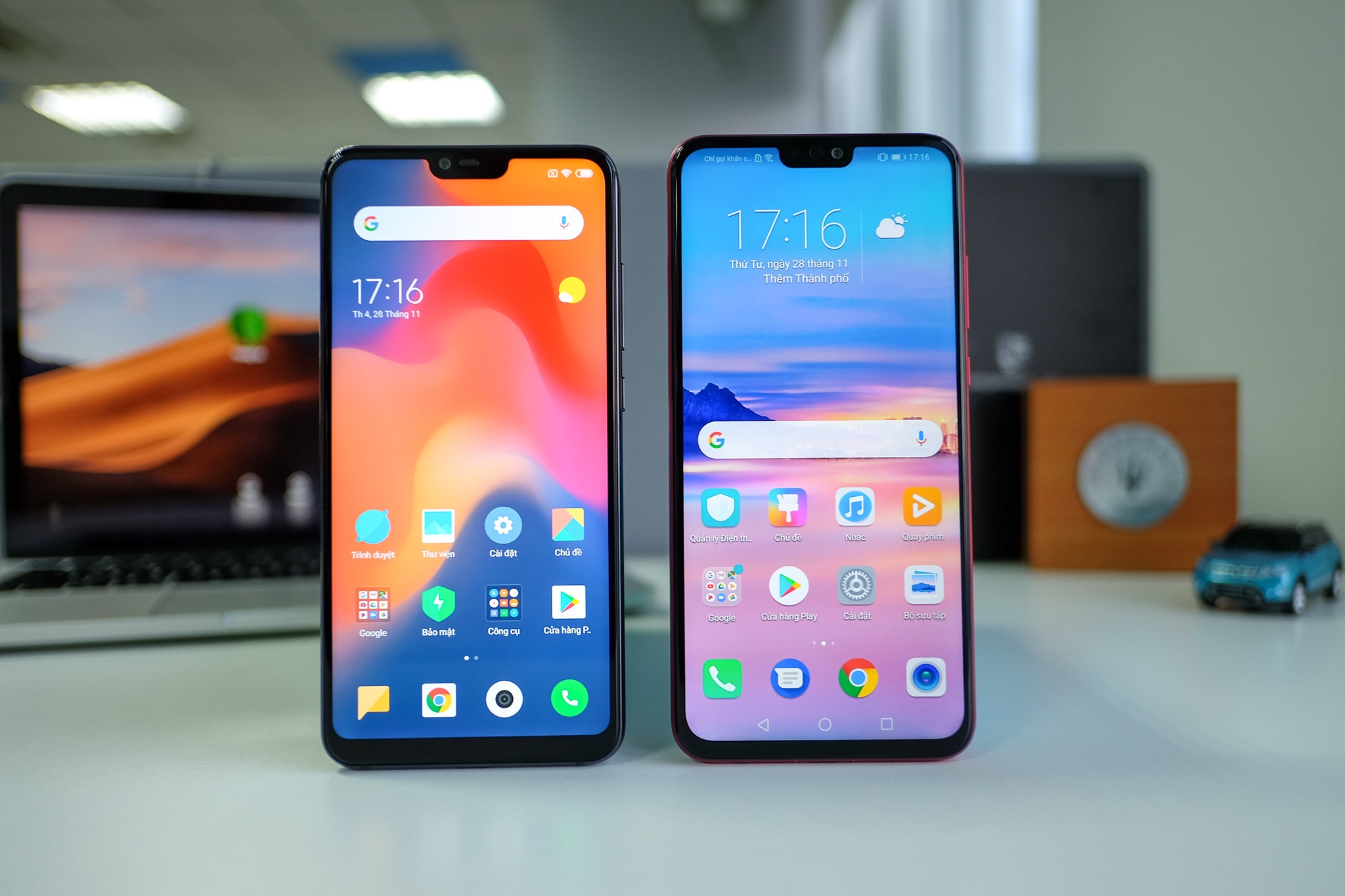 Xiaomi Mi 8 Lite doi dau Honor 8X - man hinh lon, gia tam trung hinh anh