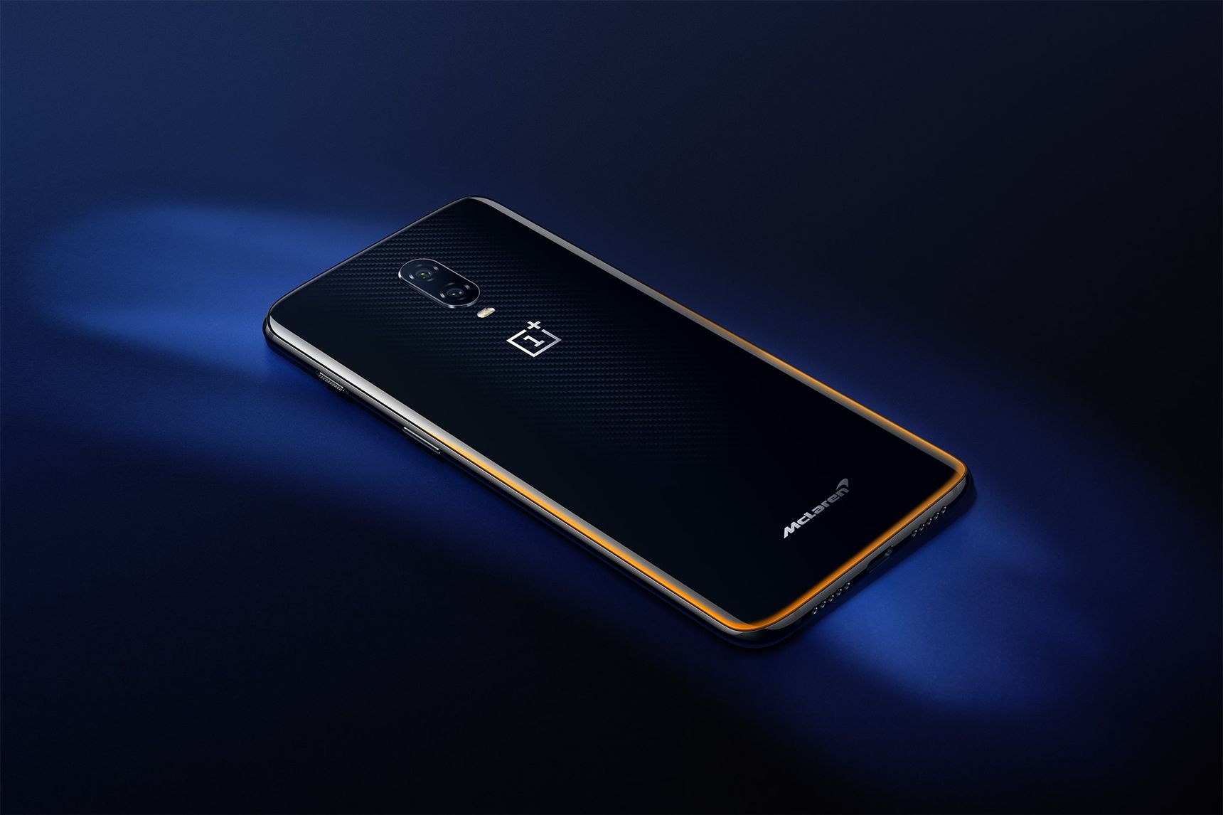 OnePlus 6T phien ban McLaren ra mat anh 8