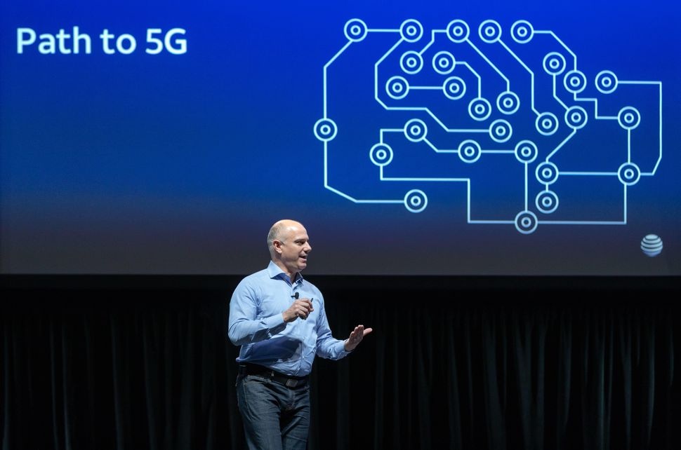 Mang 5G toc do 10 Gbps chinh thuc van hanh tai My tuan nay hinh anh