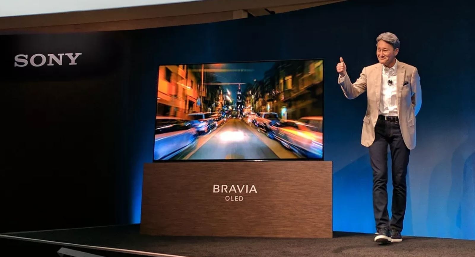 Nhung mau TV cao cap dang chu y dip can Tet hinh anh