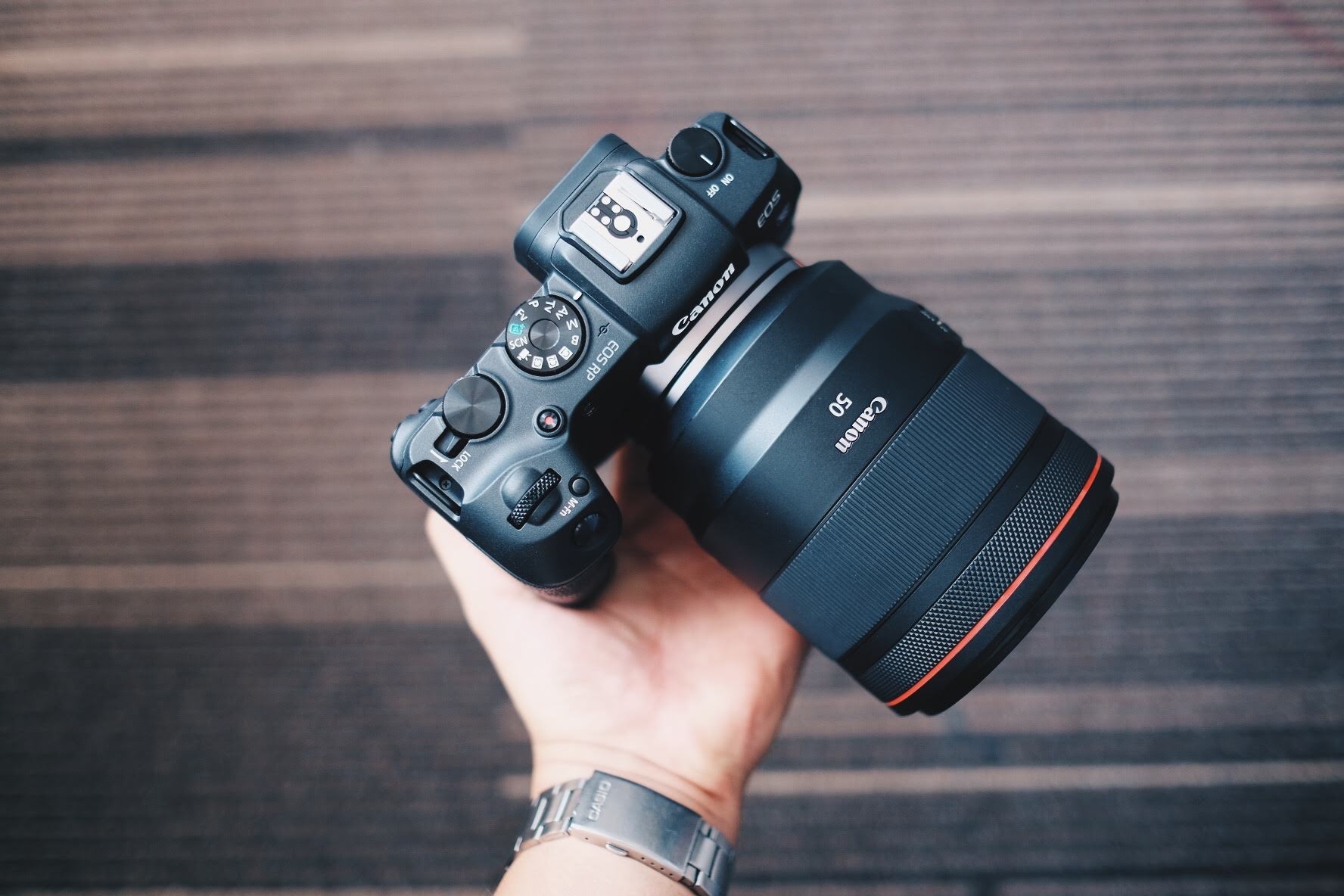 gia Canon EOS RP Viet Nam anh 10