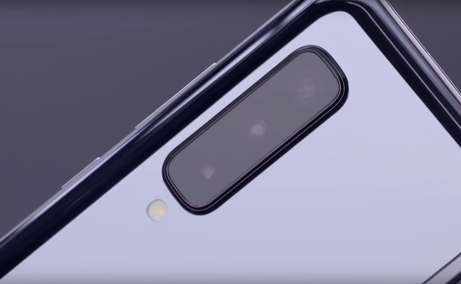 Anh chi tiet Galaxy Fold anh 10