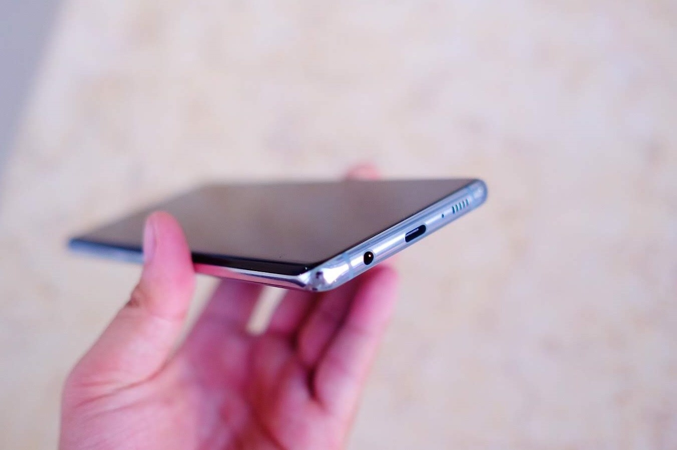 Mo hop Galaxy S10+ anh 10