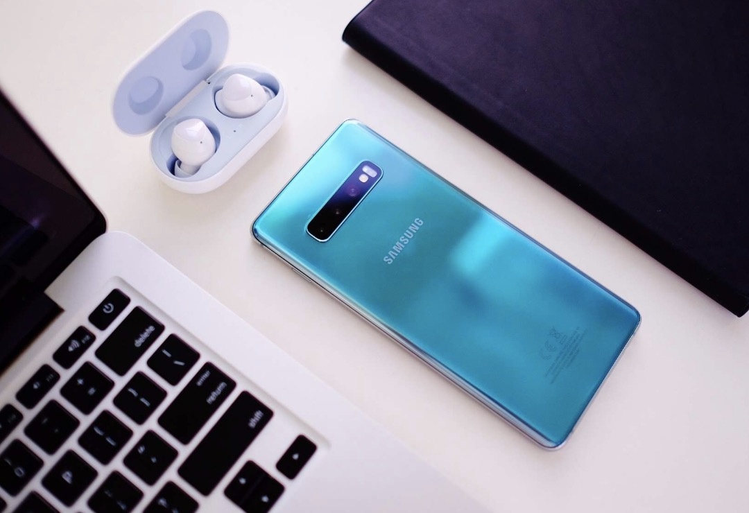 Mo hop Galaxy S10+ vua ra mat tai VN, gia tu 23 trieu dong hinh anh