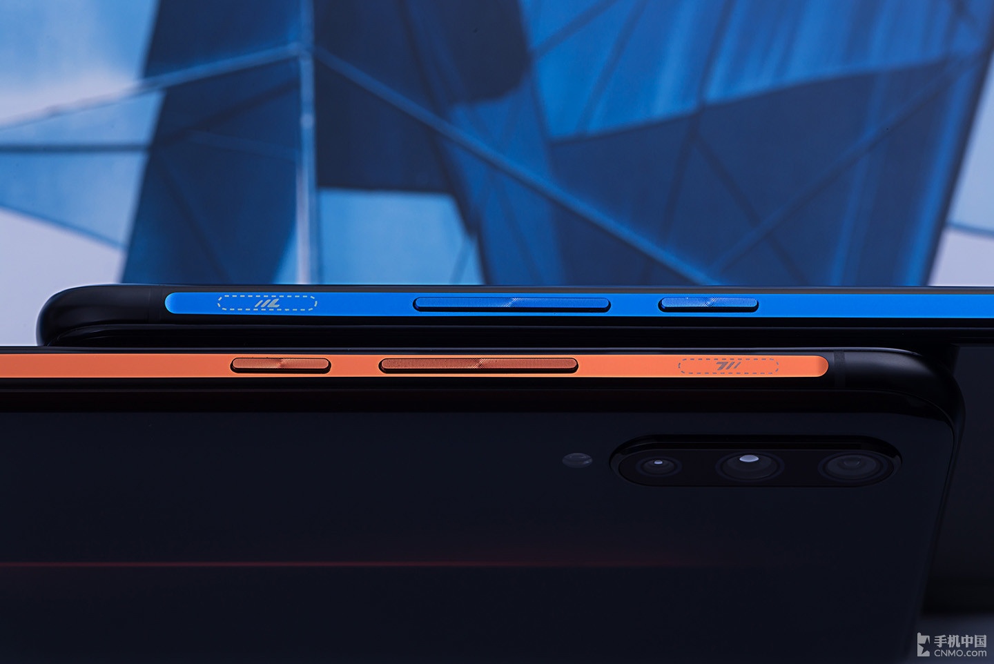 Vivo iQOO ra mat anh 7