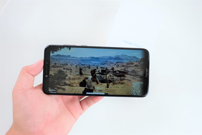 smartphone giam gia manh trong thang 3 anh 4