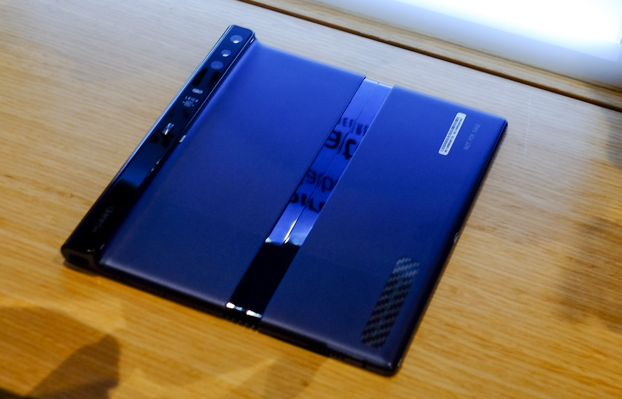 Huawei Mate X tai Viet Nam anh 14