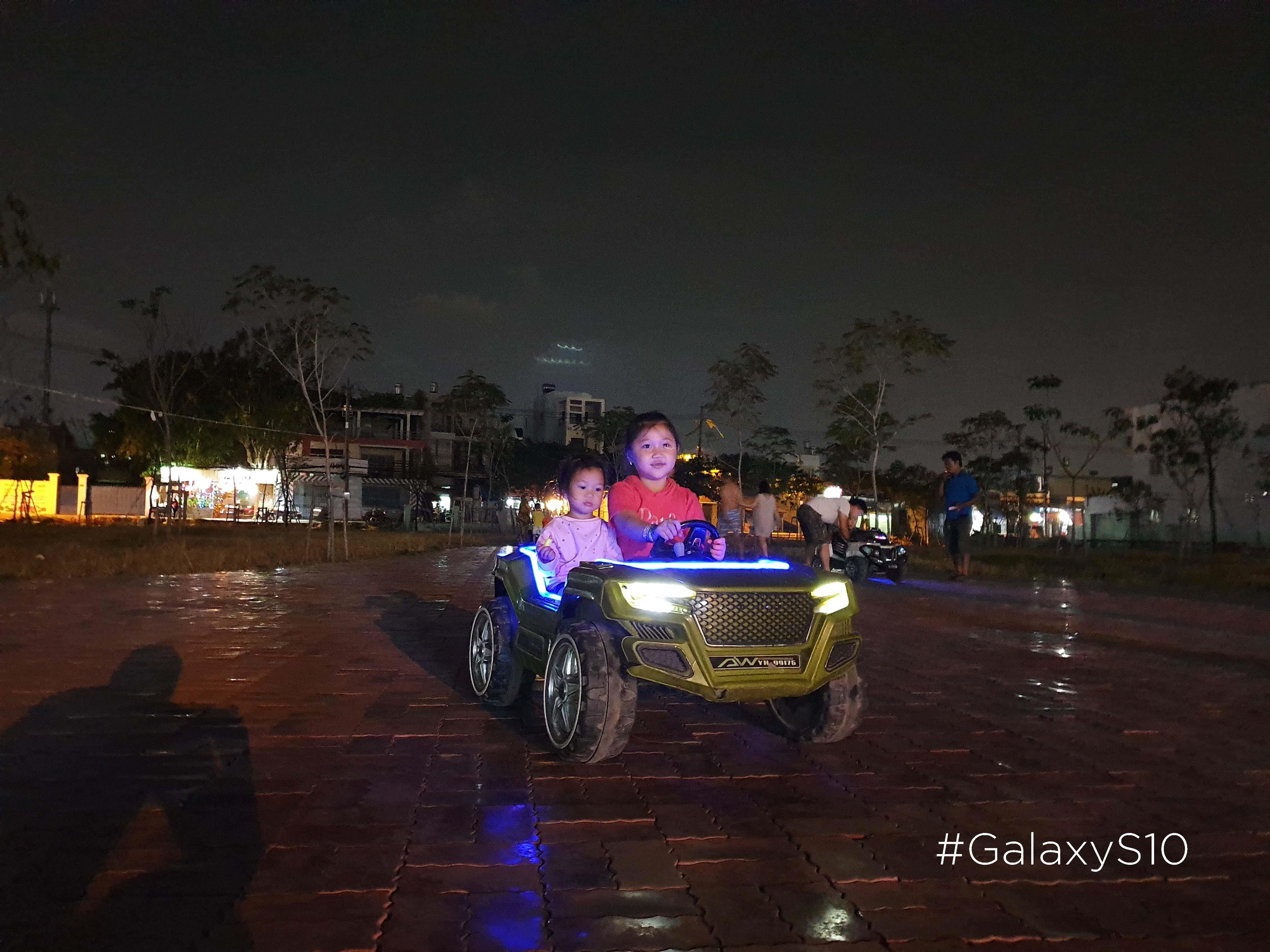 so sanh camera iPhone XS Max voi Galaxy S10 anh 15