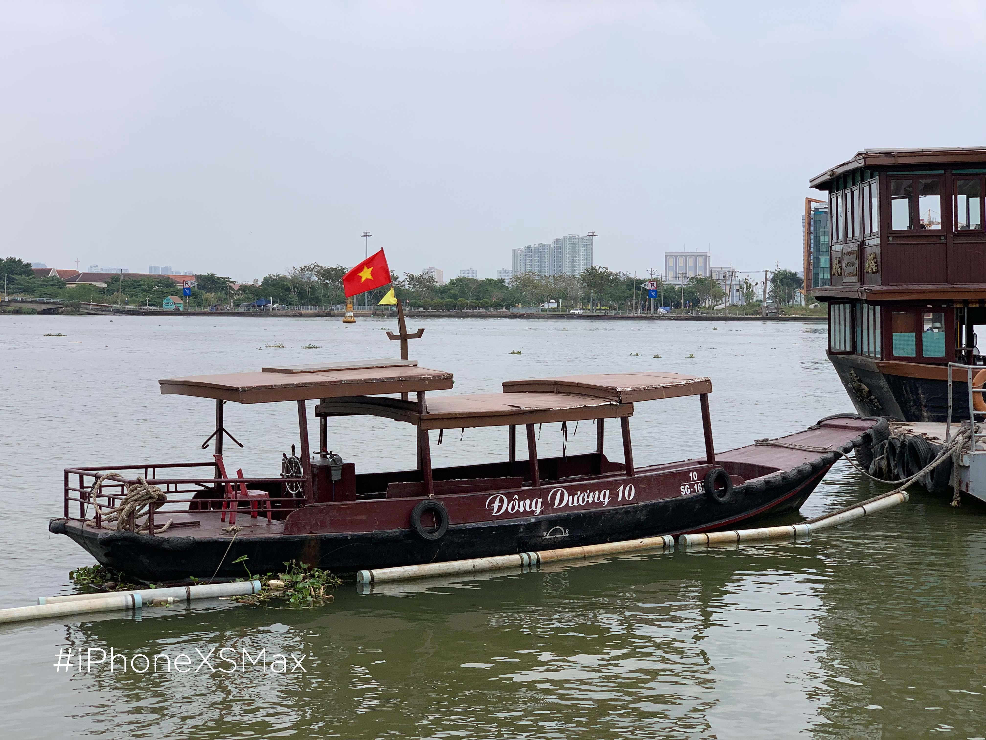 so sanh camera iPhone XS Max voi Galaxy S10 anh 14