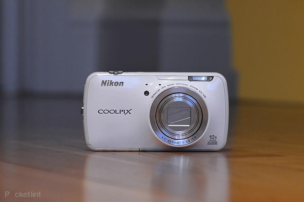 Smartphone co ong kinh tiem vong anh 8