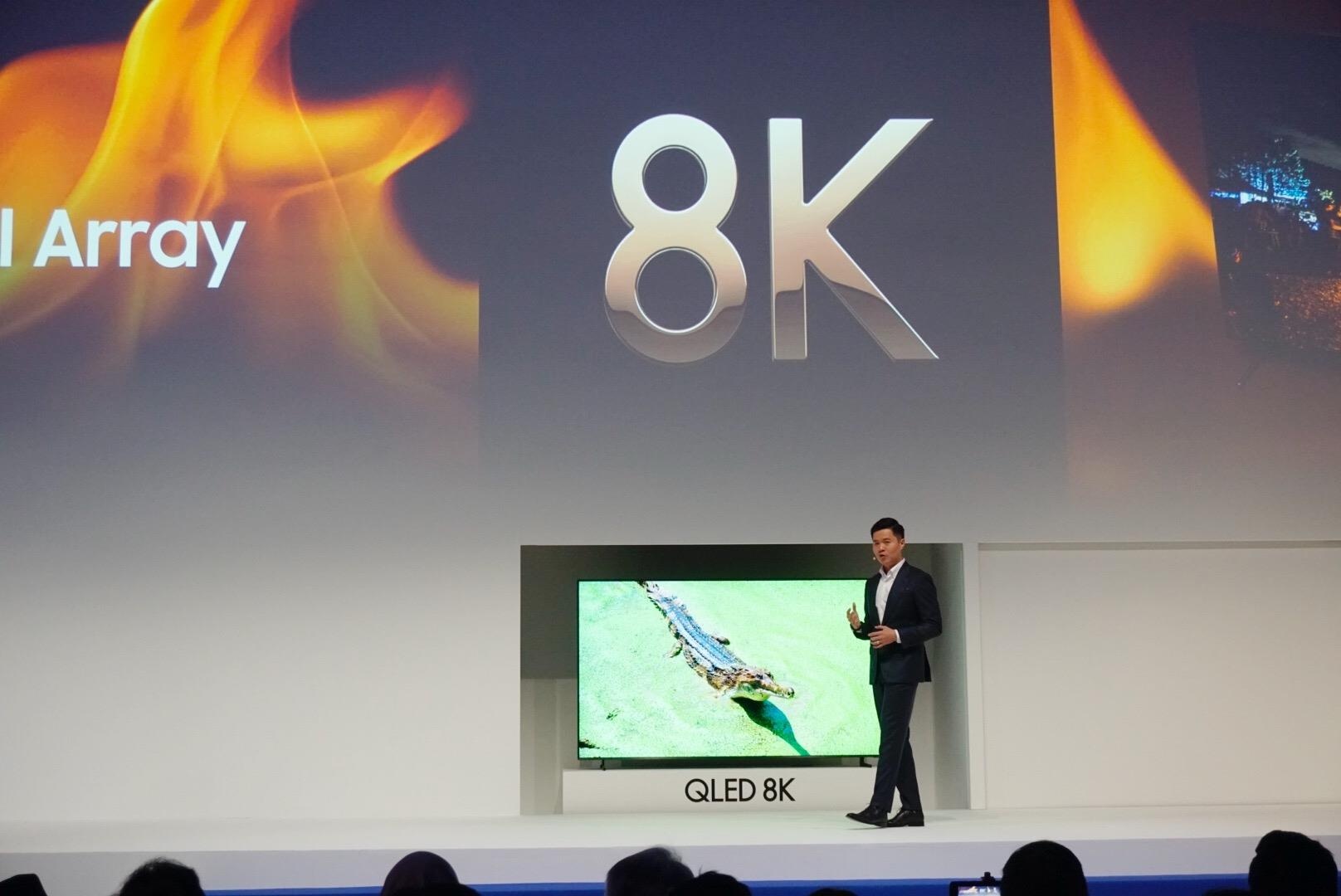 Trai nghiem Samsung TV QLED 8K 98 inch anh 1