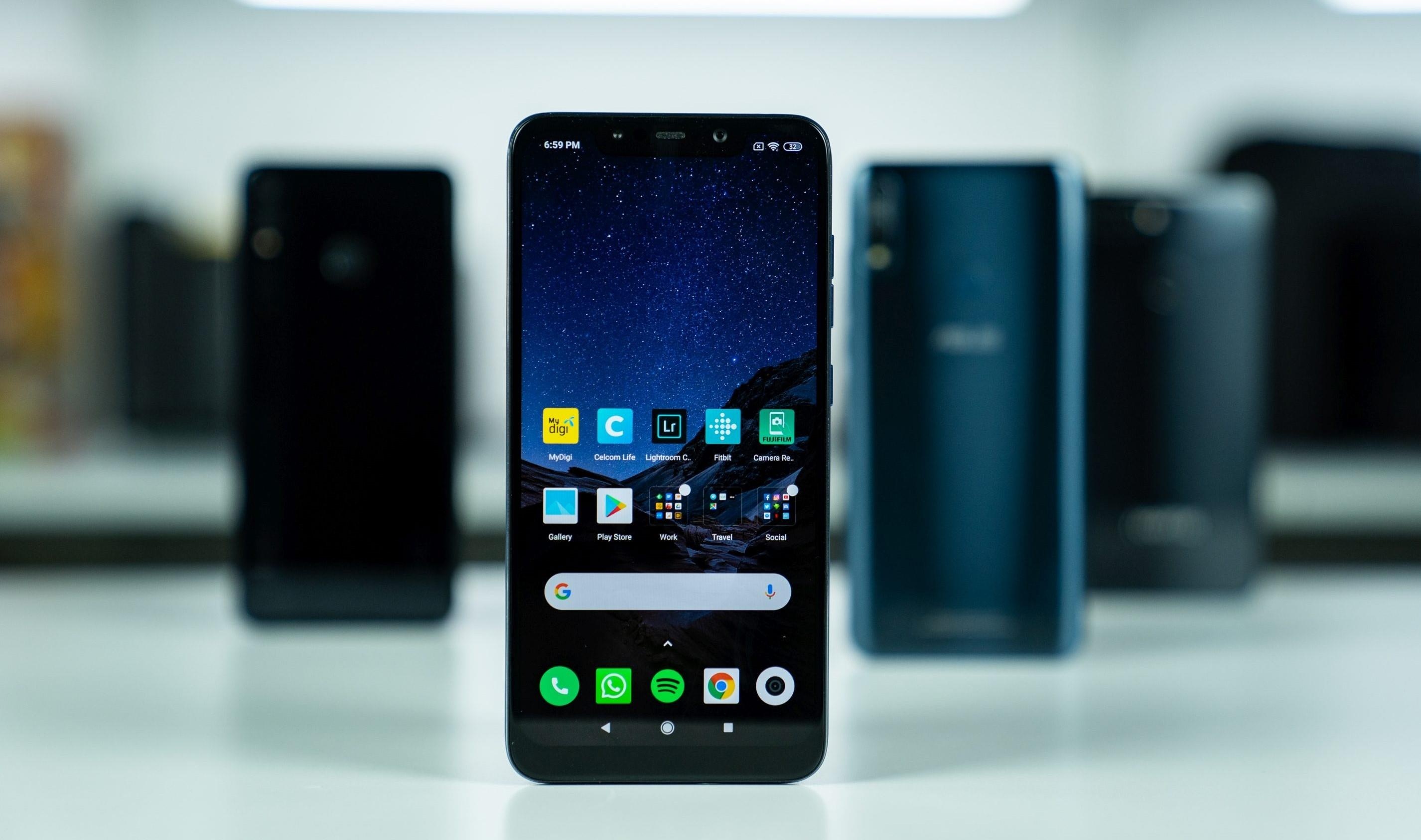 Nhieu smartphone giam gia manh cuoi thang 3, toi da 7 trieu dong hinh anh