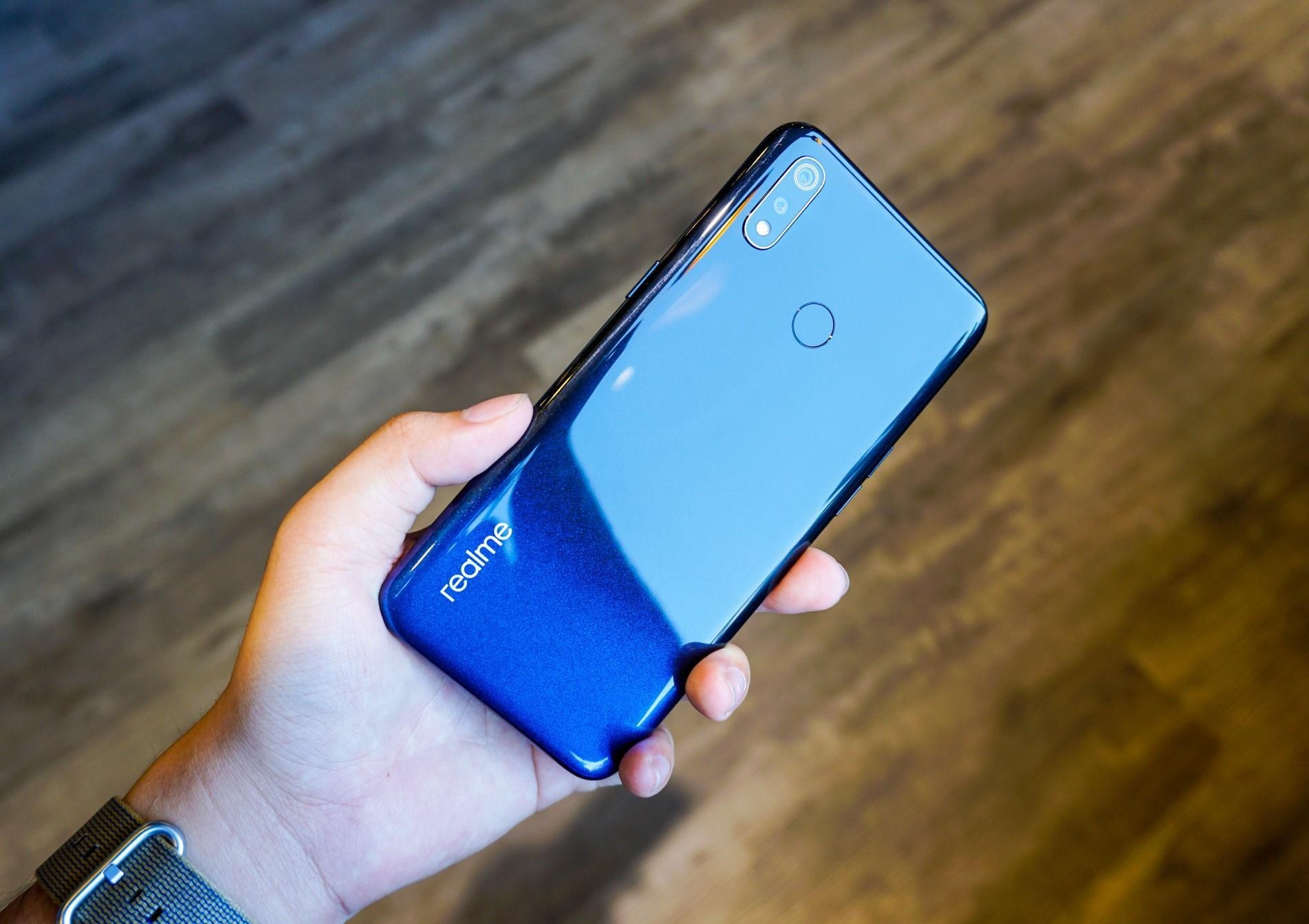 Chi tiet Realme 3 - man hinh giot nuoc, camera kep, sap ra mat o VN hinh anh