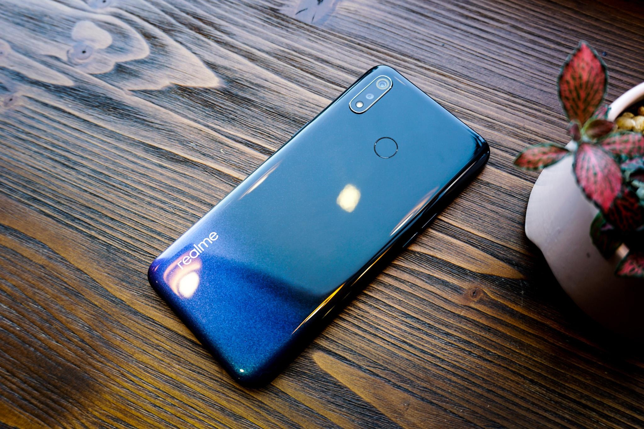 Trai nghiem Realme 3 anh 2