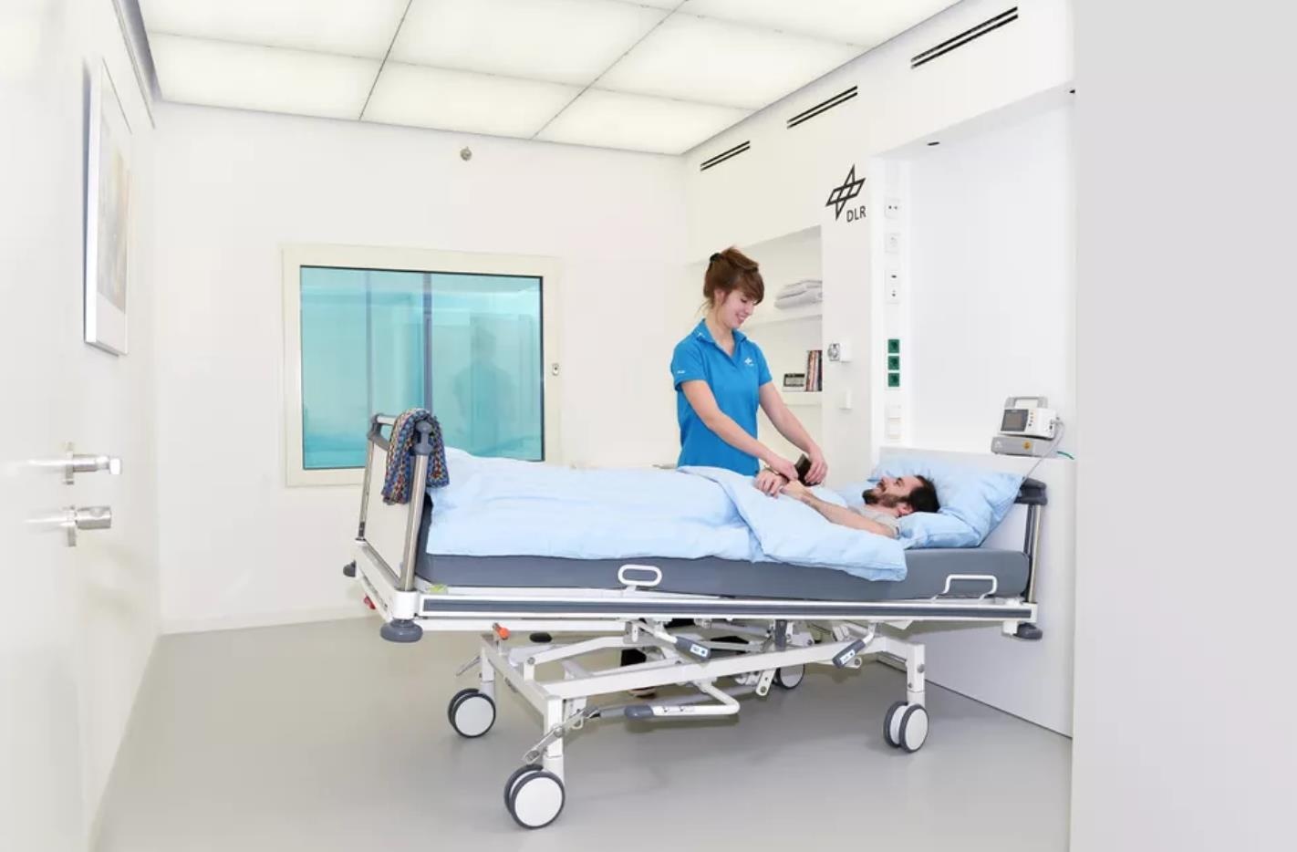 Viec nhe luong cao: Tra 19.000 USD neu ban nam giuong 2 thang hinh anh