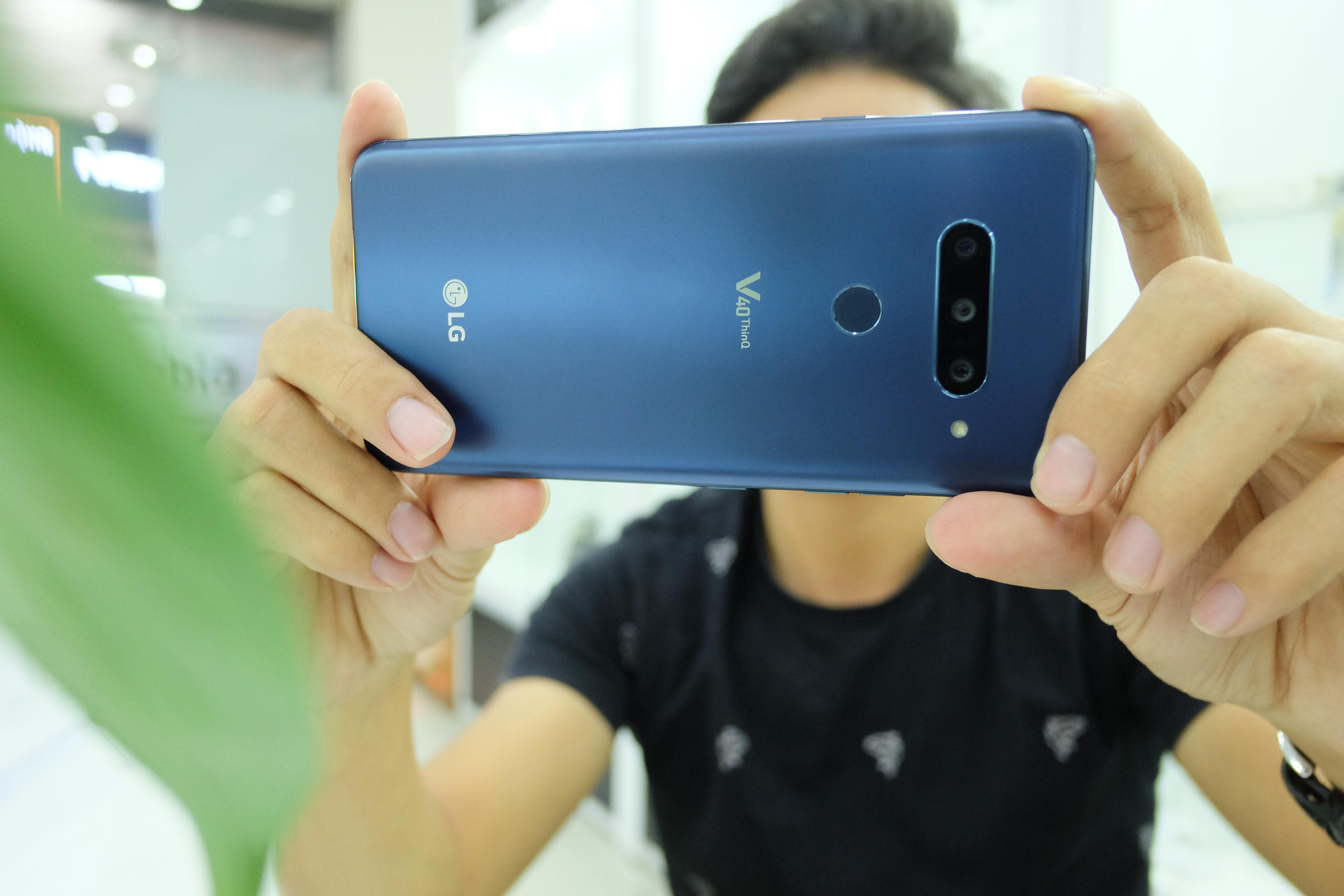 Nhung smartphone quay video tot nhat 2019 anh 2