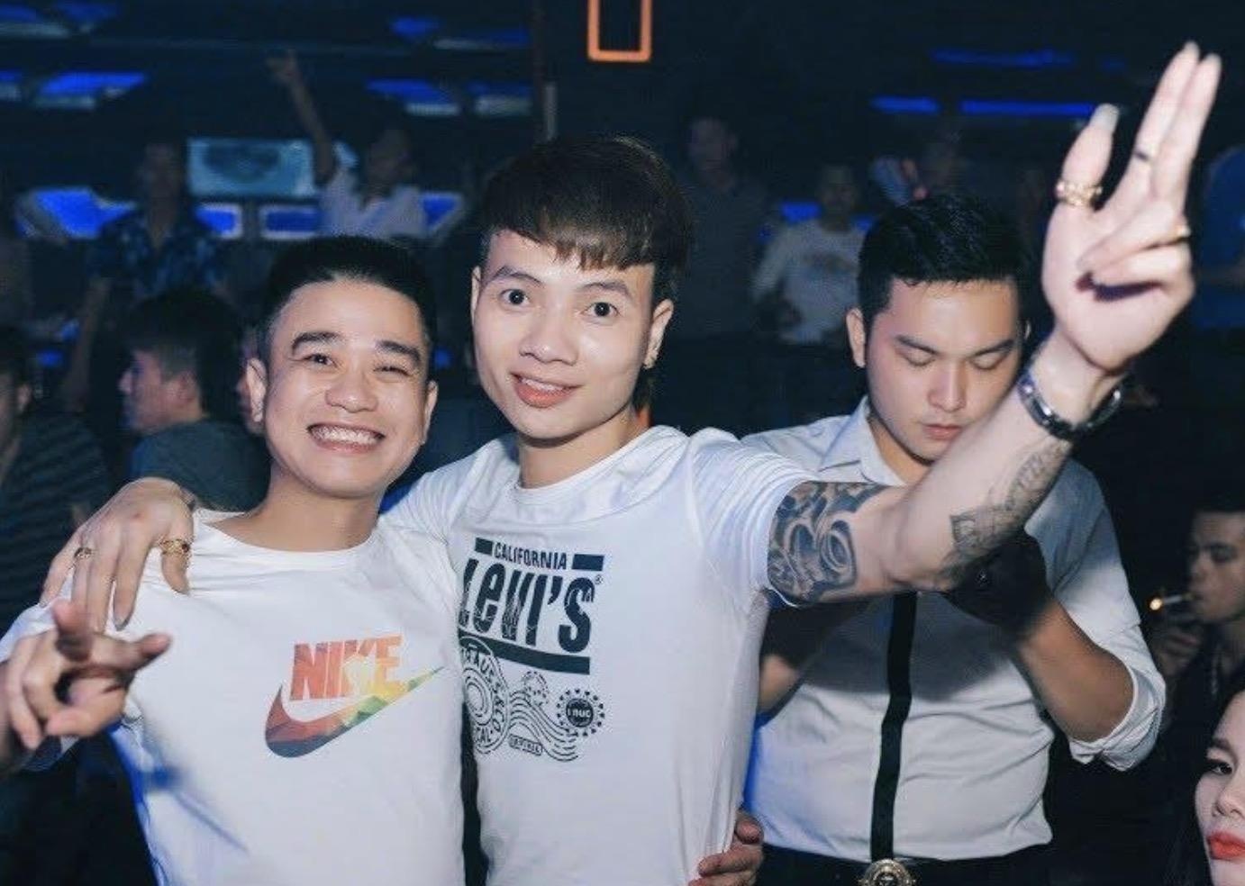 Kha Banh - anh hung rom tao ra tu YouTube hinh anh