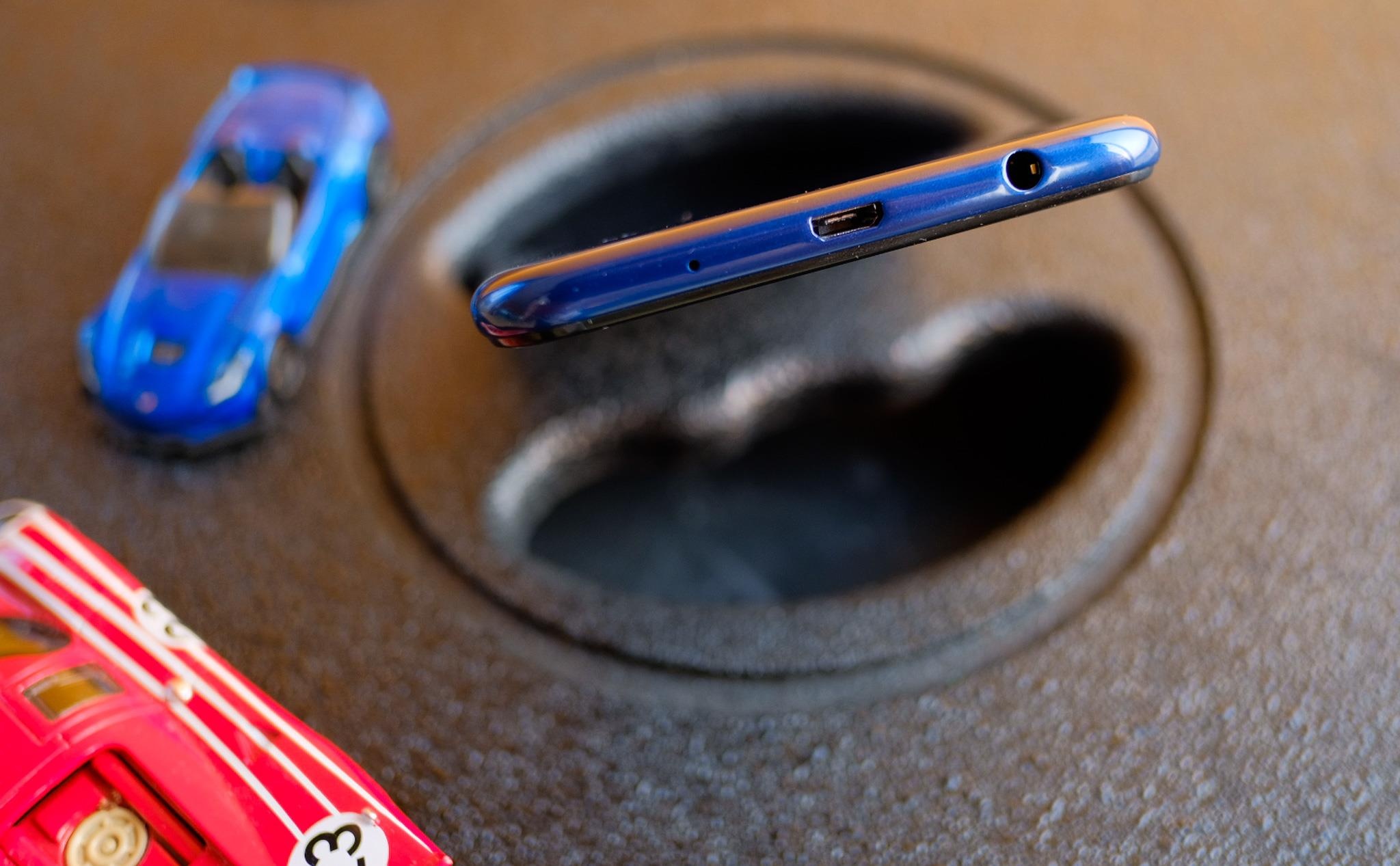 Trai nghiem Galaxy M10 anh 4