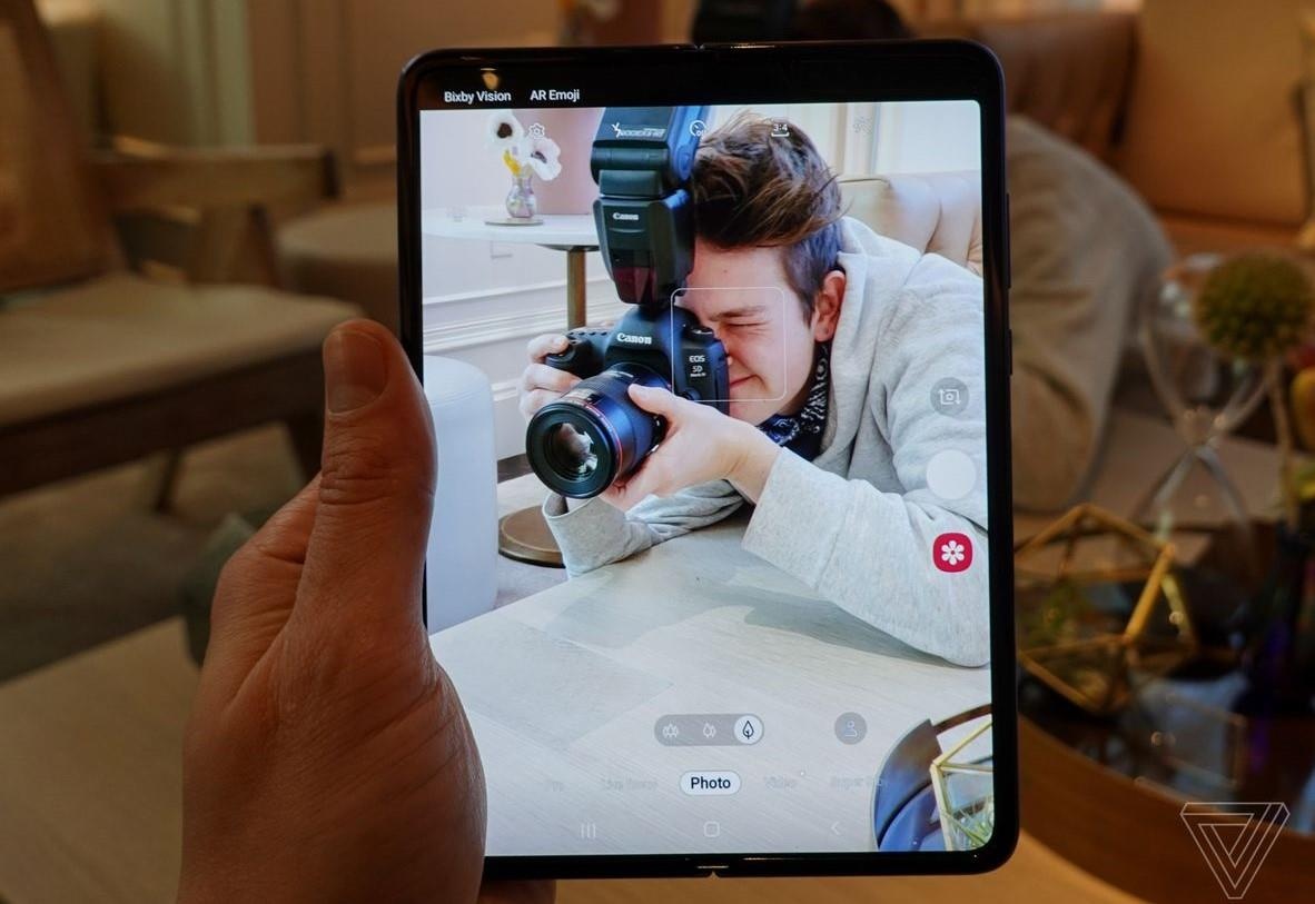Trai nghiem Galaxy Fold anh 13
