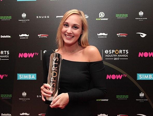 Nhung MC nu tai MSI 2019 anh 7