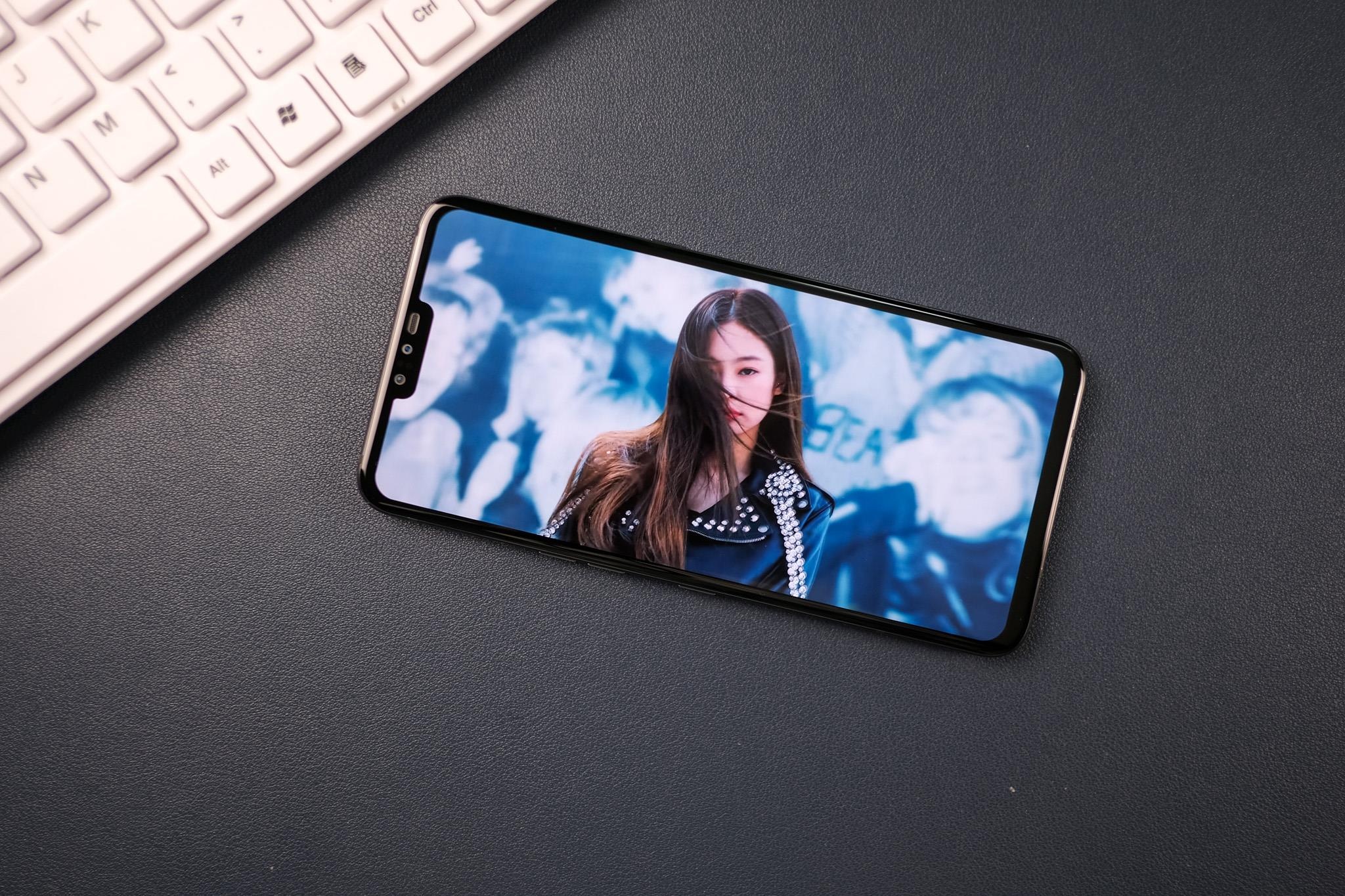 Trai nghiem LG V50 ThinQ anh 2