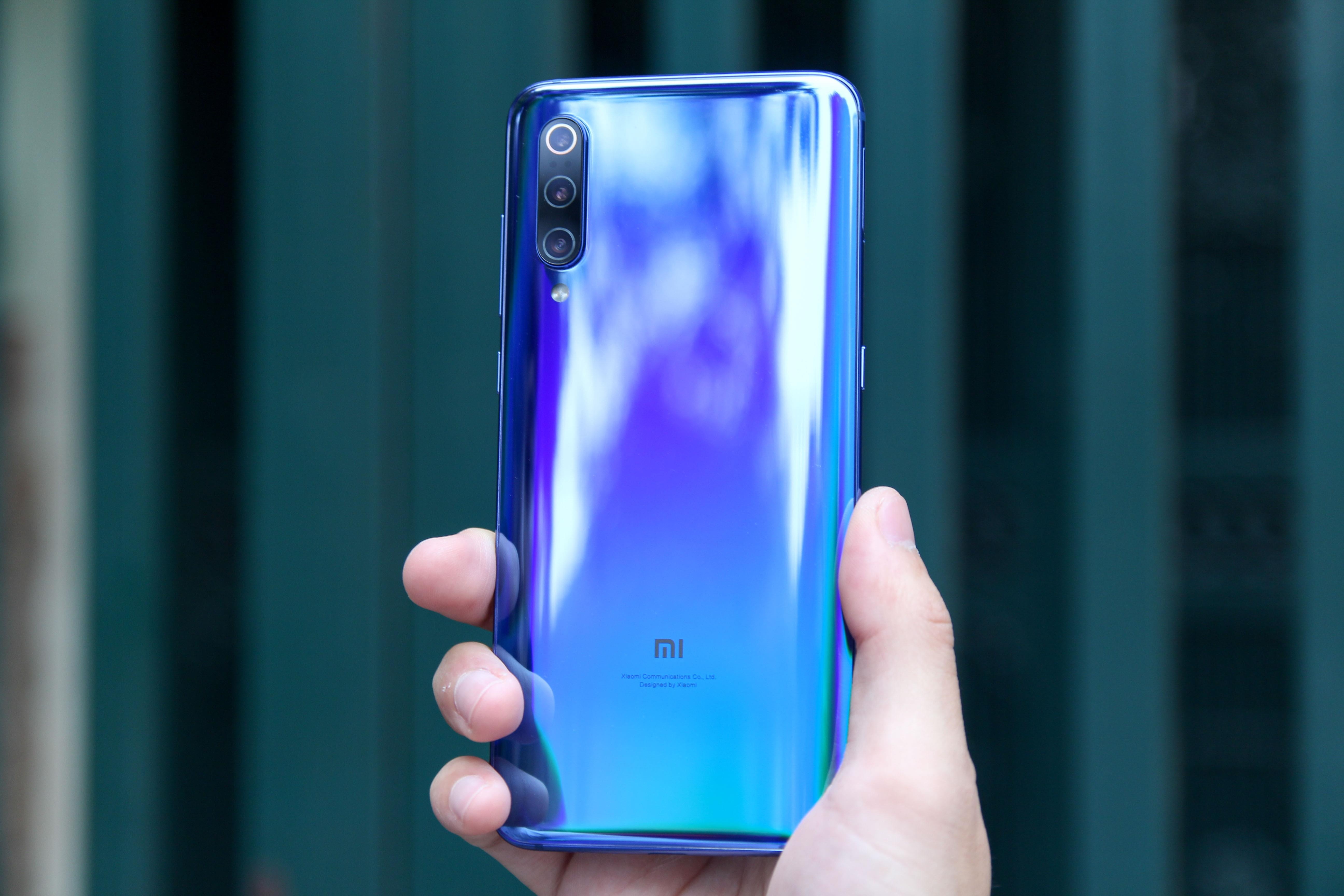 smartphone giam gia manh cuoi thang 5 anh 3