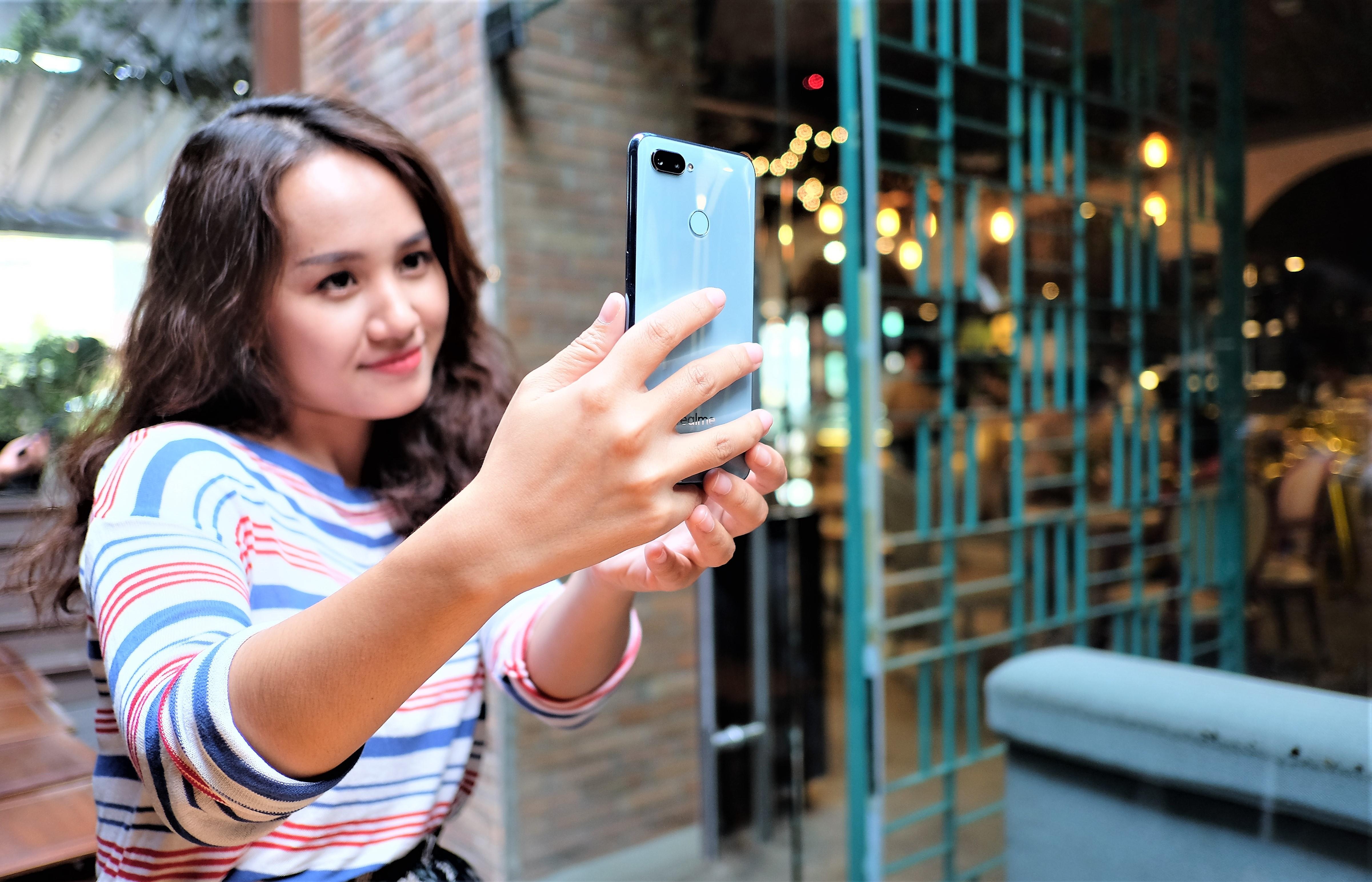 smartphone giam gia manh cuoi thang 5 anh 5