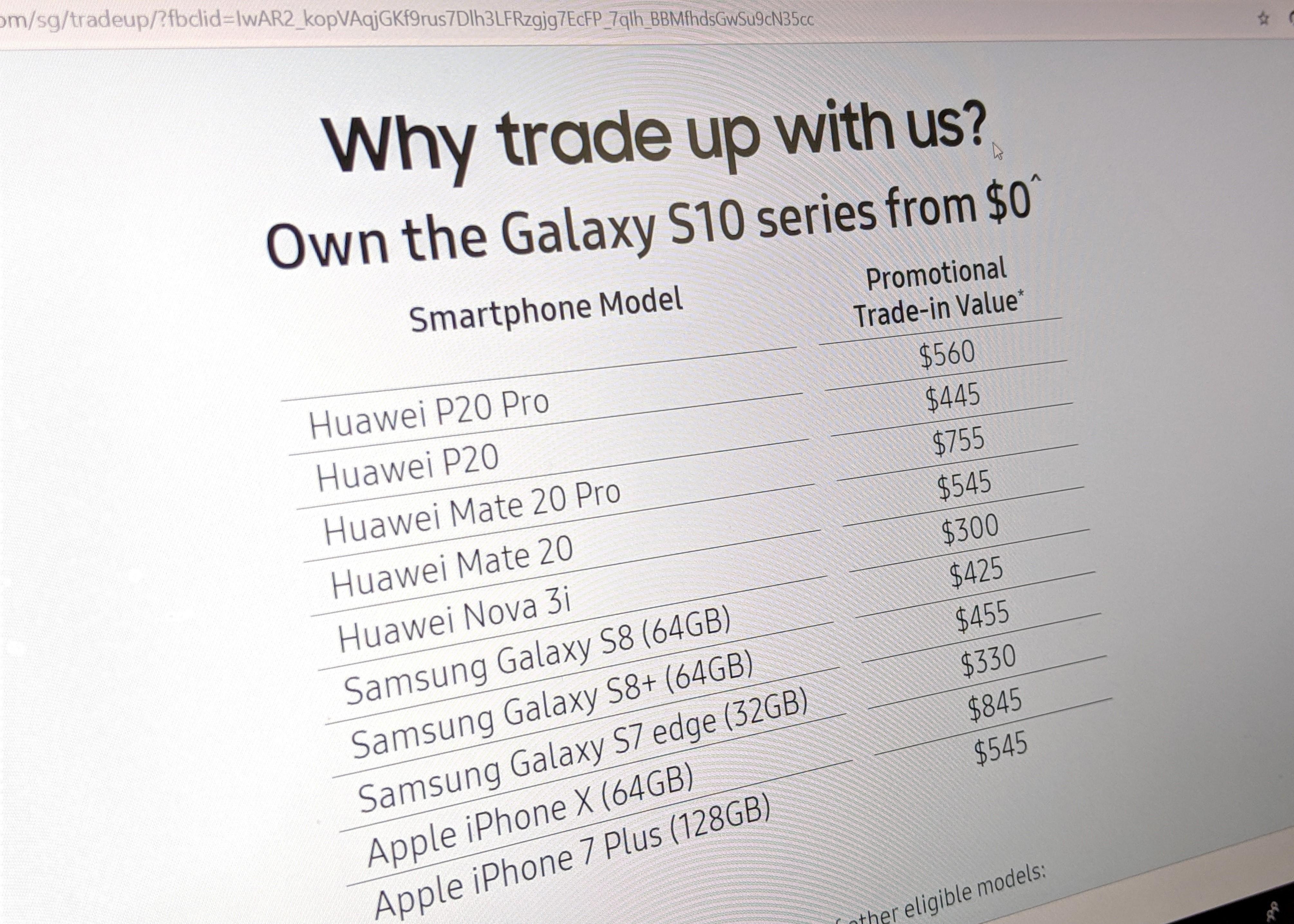 doi smartphone Huawei lay Galaxy S10 anh 1