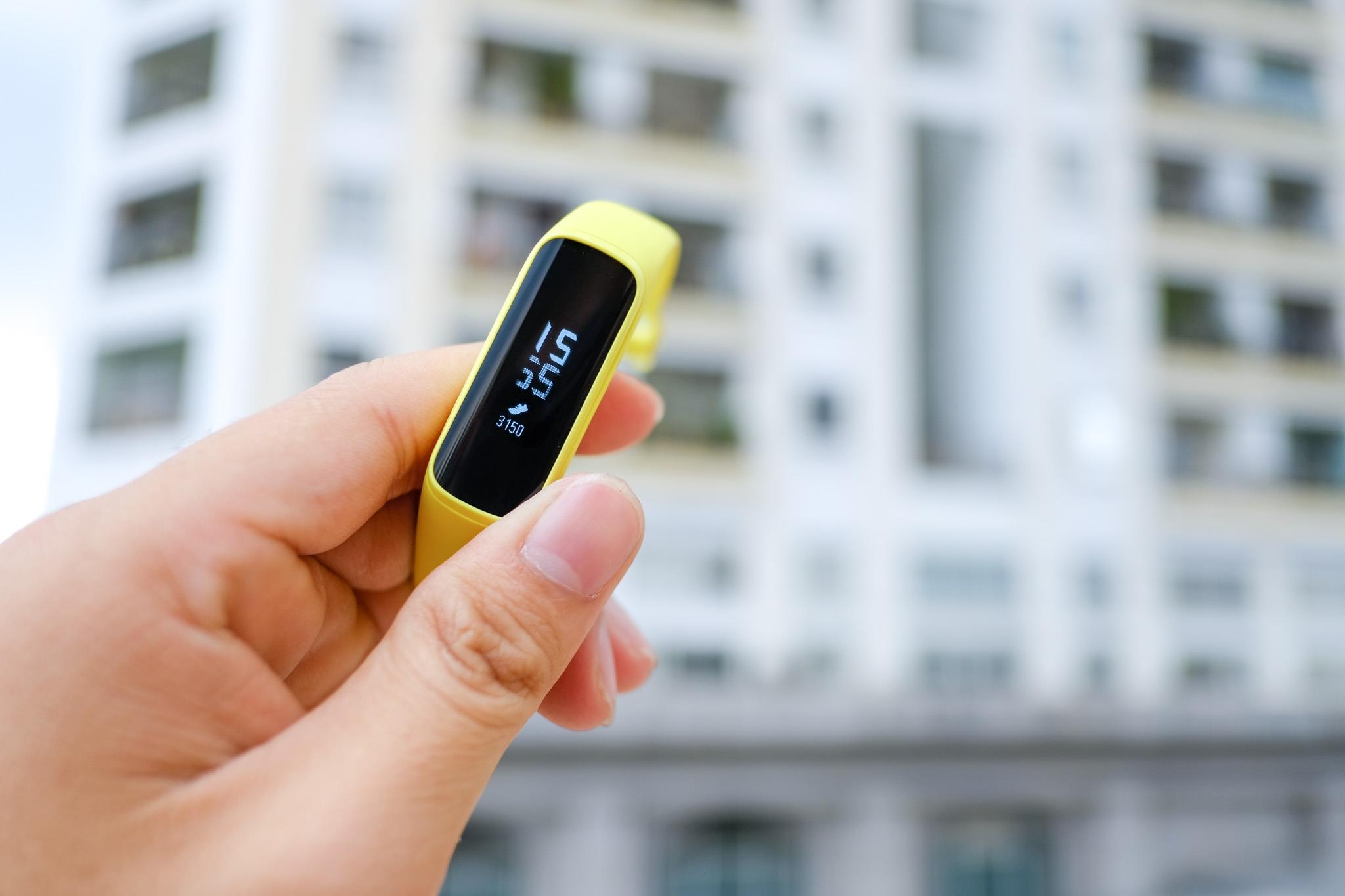 Trai nghiem Galaxy Fit e anh 1