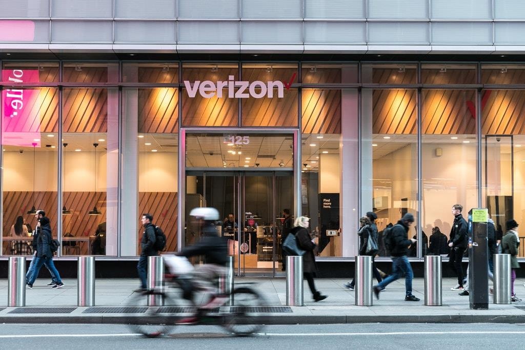 Huawei yeu cau Verizon tra tien bang sang che anh 1