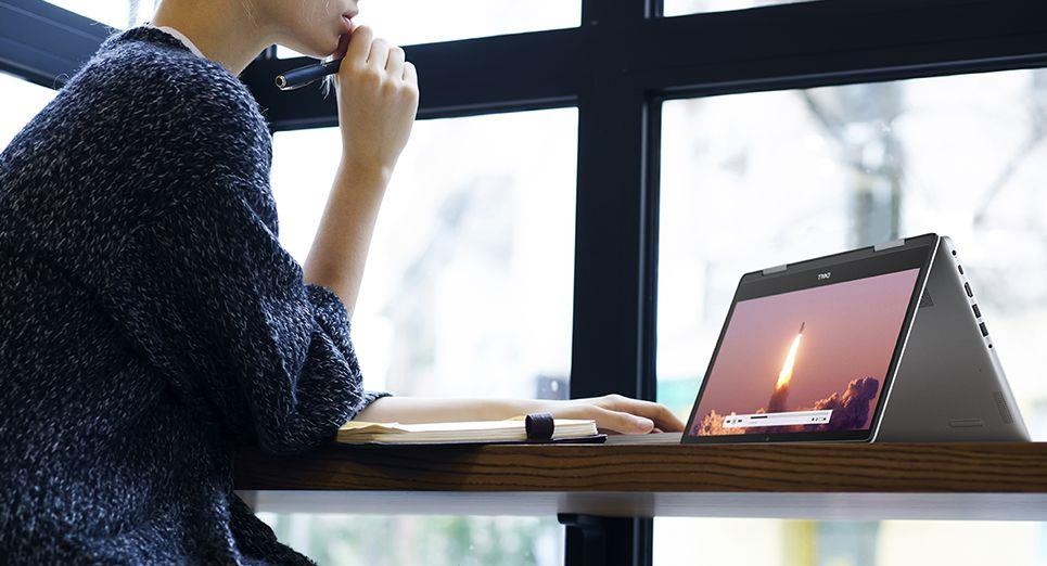 laptop dang duoc giam gia anh 4