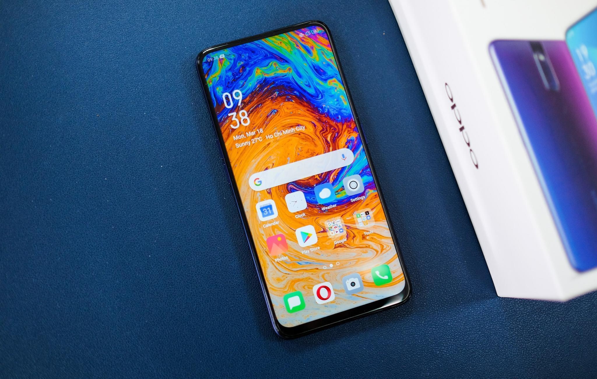 Loat smartphone co dung luong pin lon anh 2