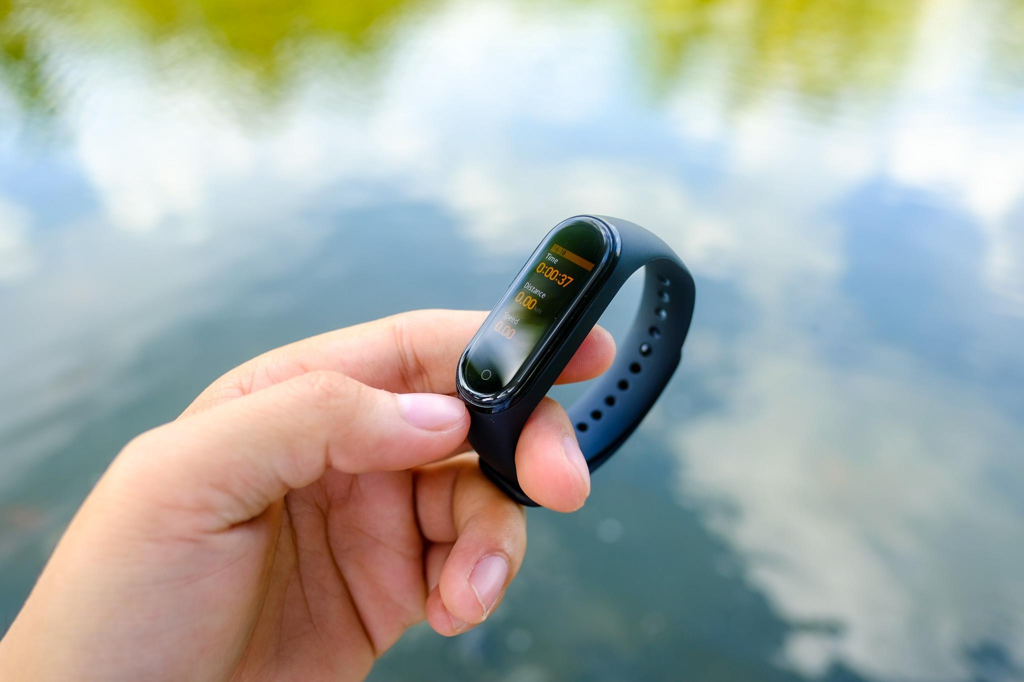 Danh gia Mi Band 4 anh 3