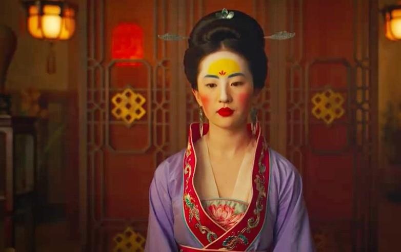 Logo Huawei xuat hien tran Hoa Moc Lan trong trailer moi cua Disney? hinh anh