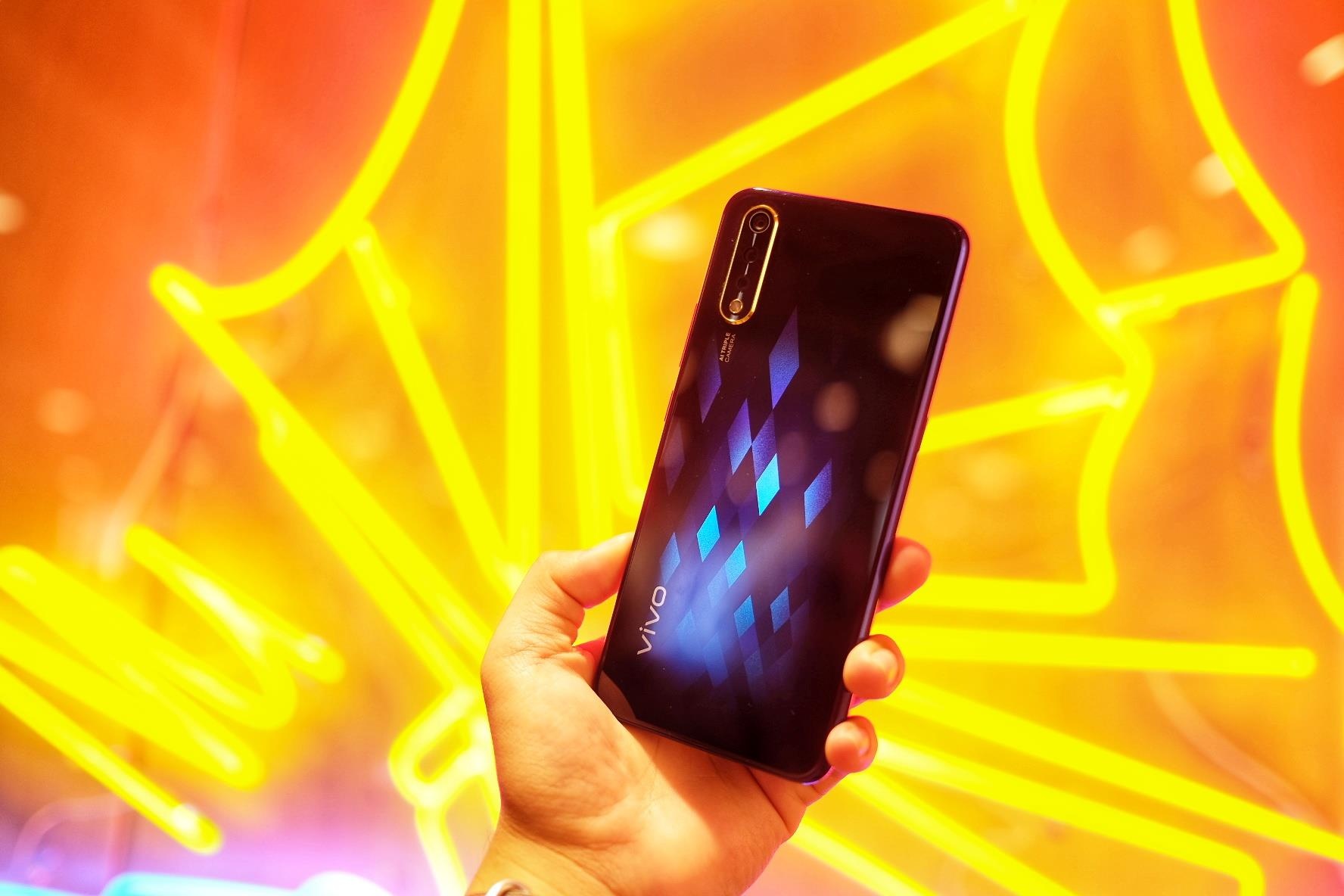 Vivo S1 ra mat anh 5