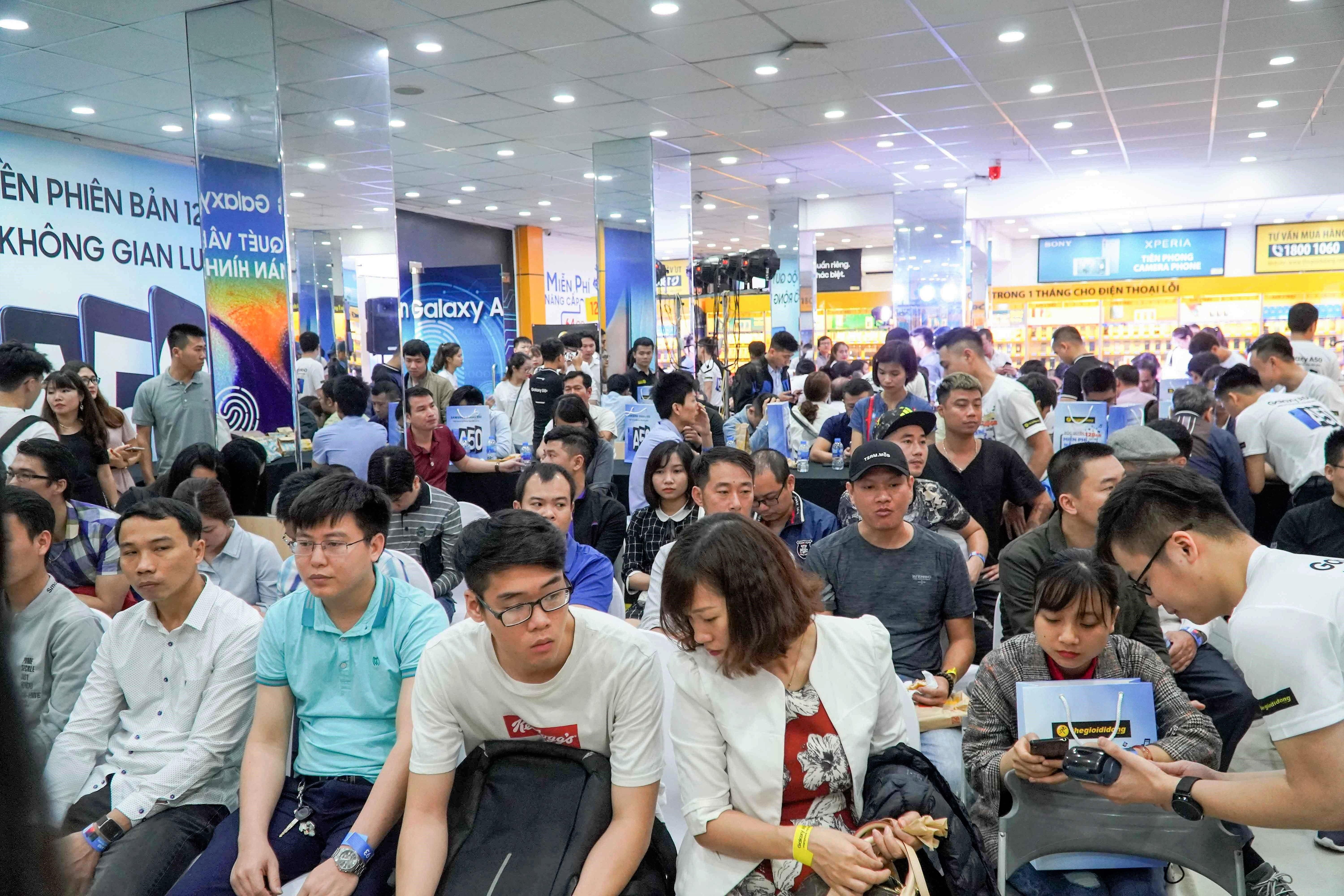 Chuỗi cửa hàng Điện Thoại Siêu Rẻ ảnh 2 Chuoi cua hang Dien Thoai Sieu Re anh 2