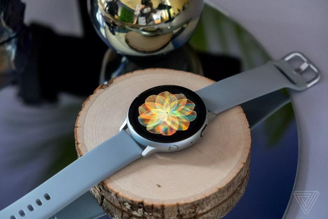 Galaxy Watch Active 2 ra mat anh 10