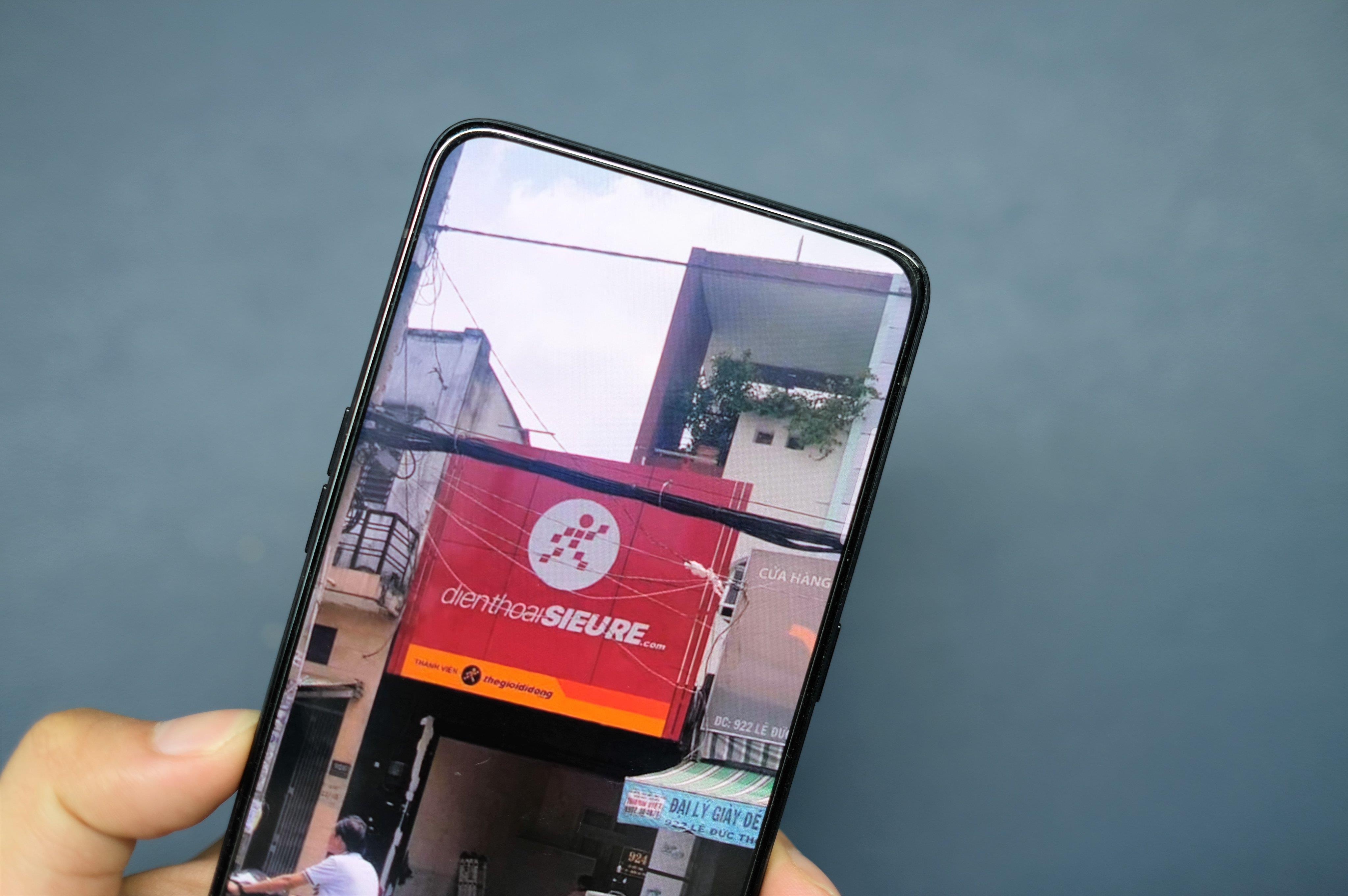 Cua hang nho dong cua o at, vi sao TGDD mo chuoi Dien Thoai Sieu Re? hinh anh