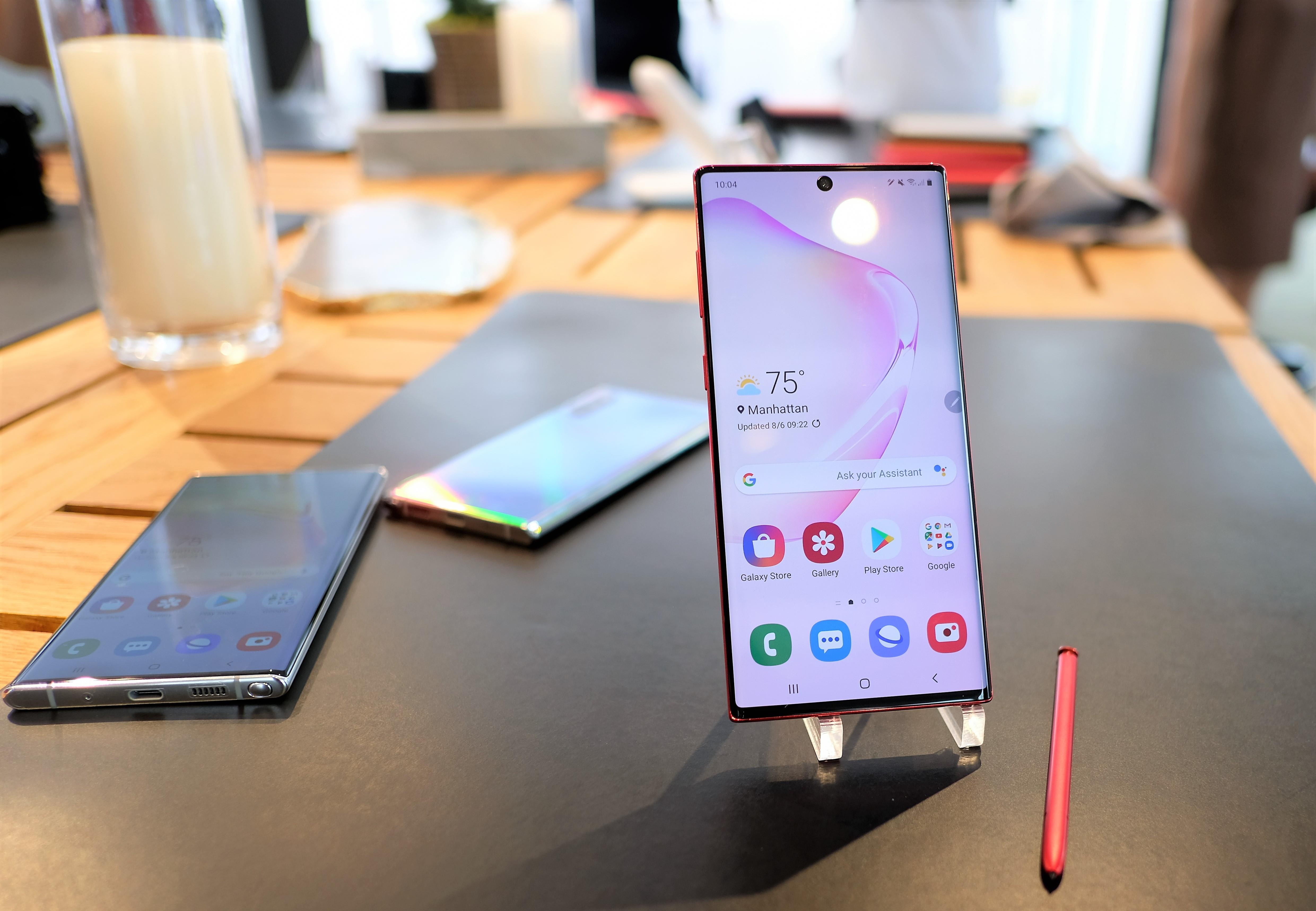 Dung thu Galaxy Note10 - nang cap but S Pen, camera cai tien hinh anh