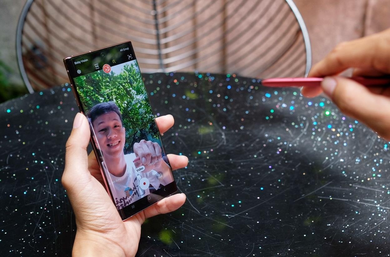 But S Pen moi tren Galaxy Note10 lam duoc nhung gi? hinh anh