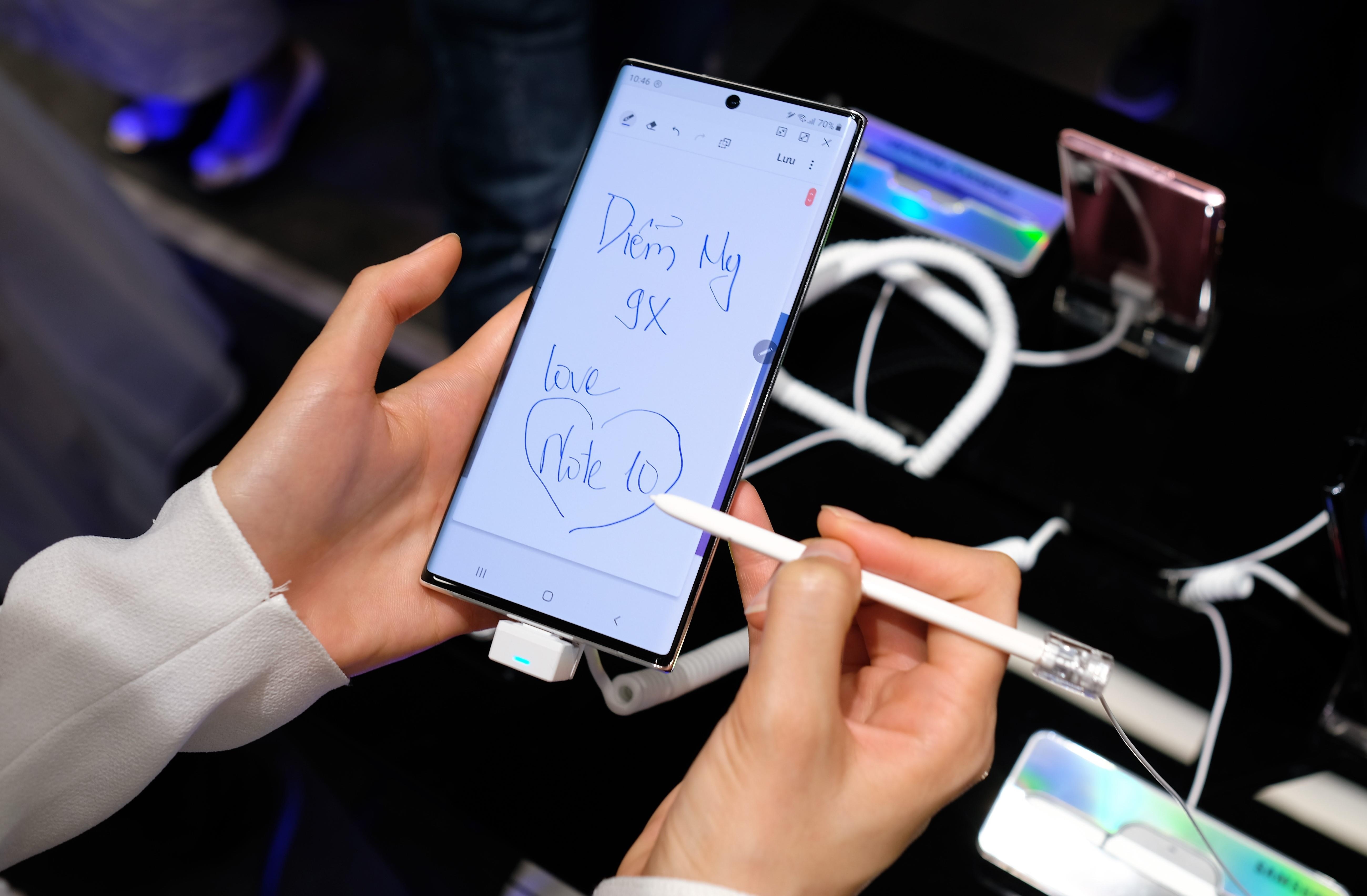 Gia Galaxy Note 10 tai Viet Nam anh 6