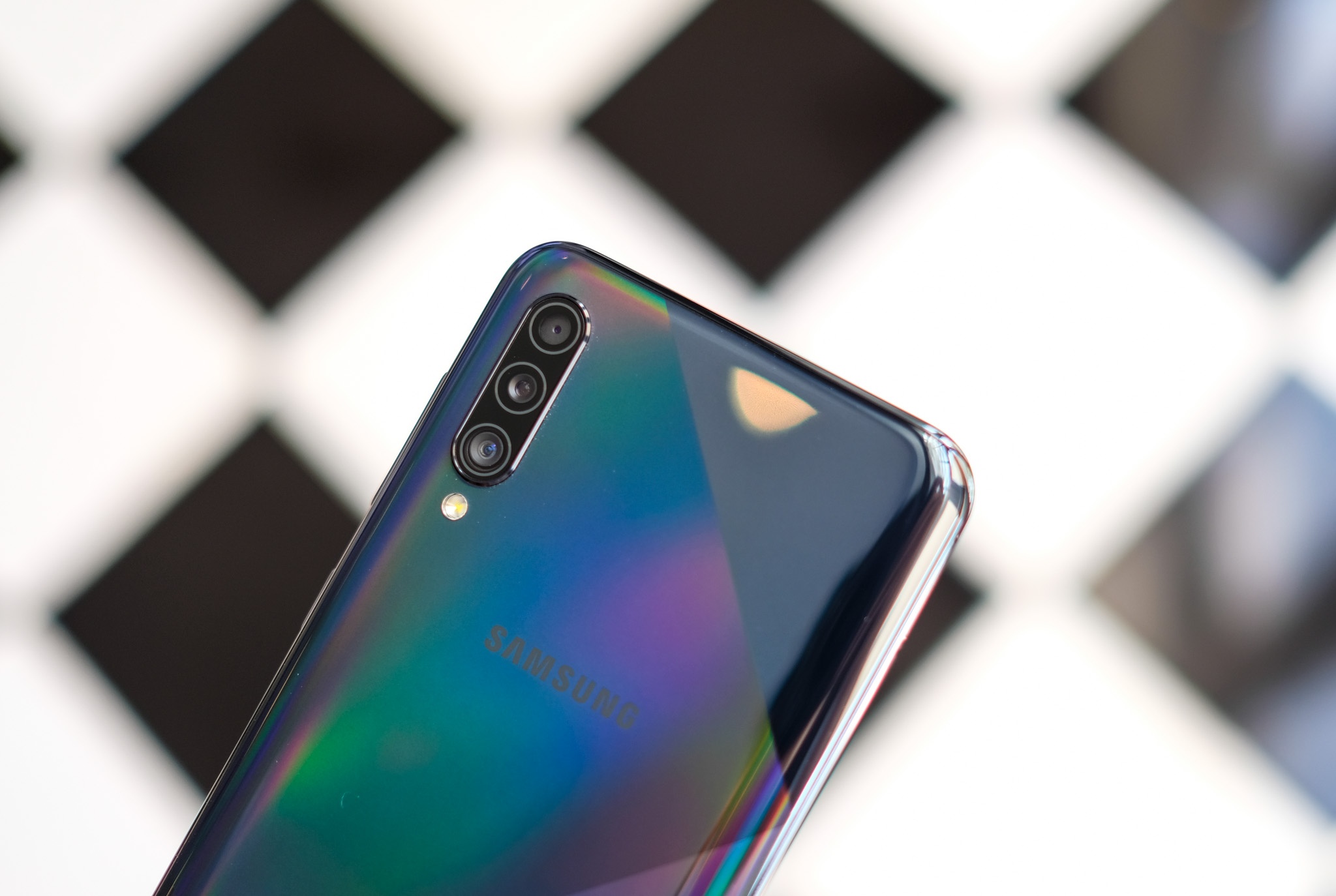 Trai nghiem Galaxy A50s anh 3