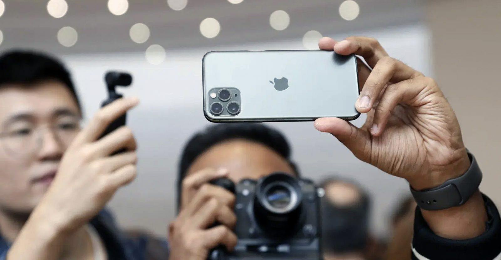 Che xau tham te, nguoi Trung Quoc van do xo di mua iPhone 11 Pro hinh anh