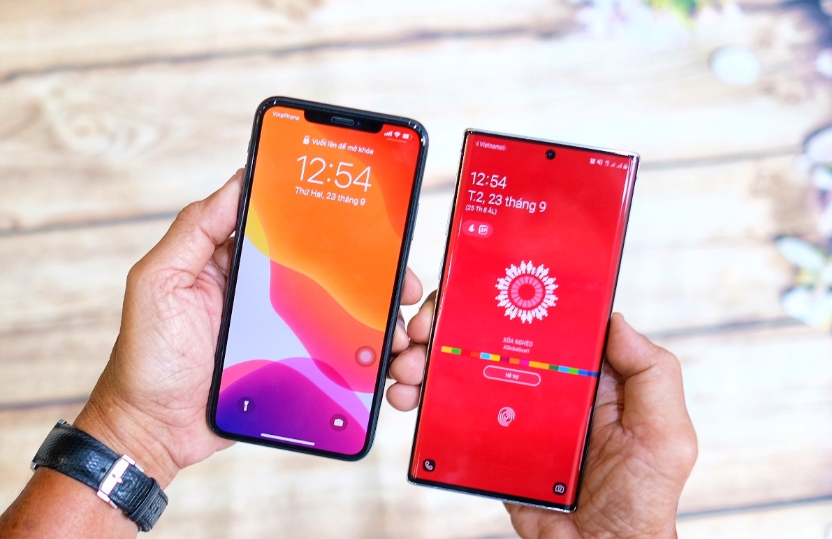 iPhone 11 Pro Max do dang voi Galaxy Note10+ anh 10