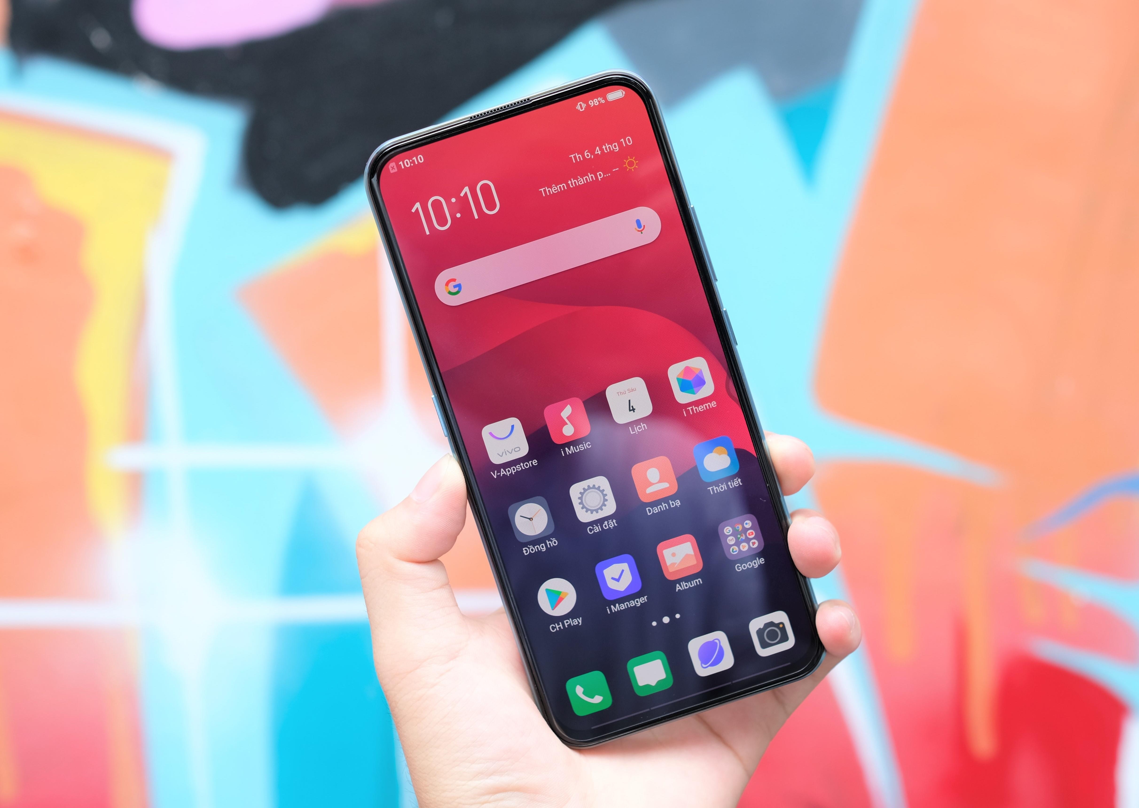 Vivo V17 Pro ra mat - camera selfie kep truot, gia 10 trieu dong hinh anh