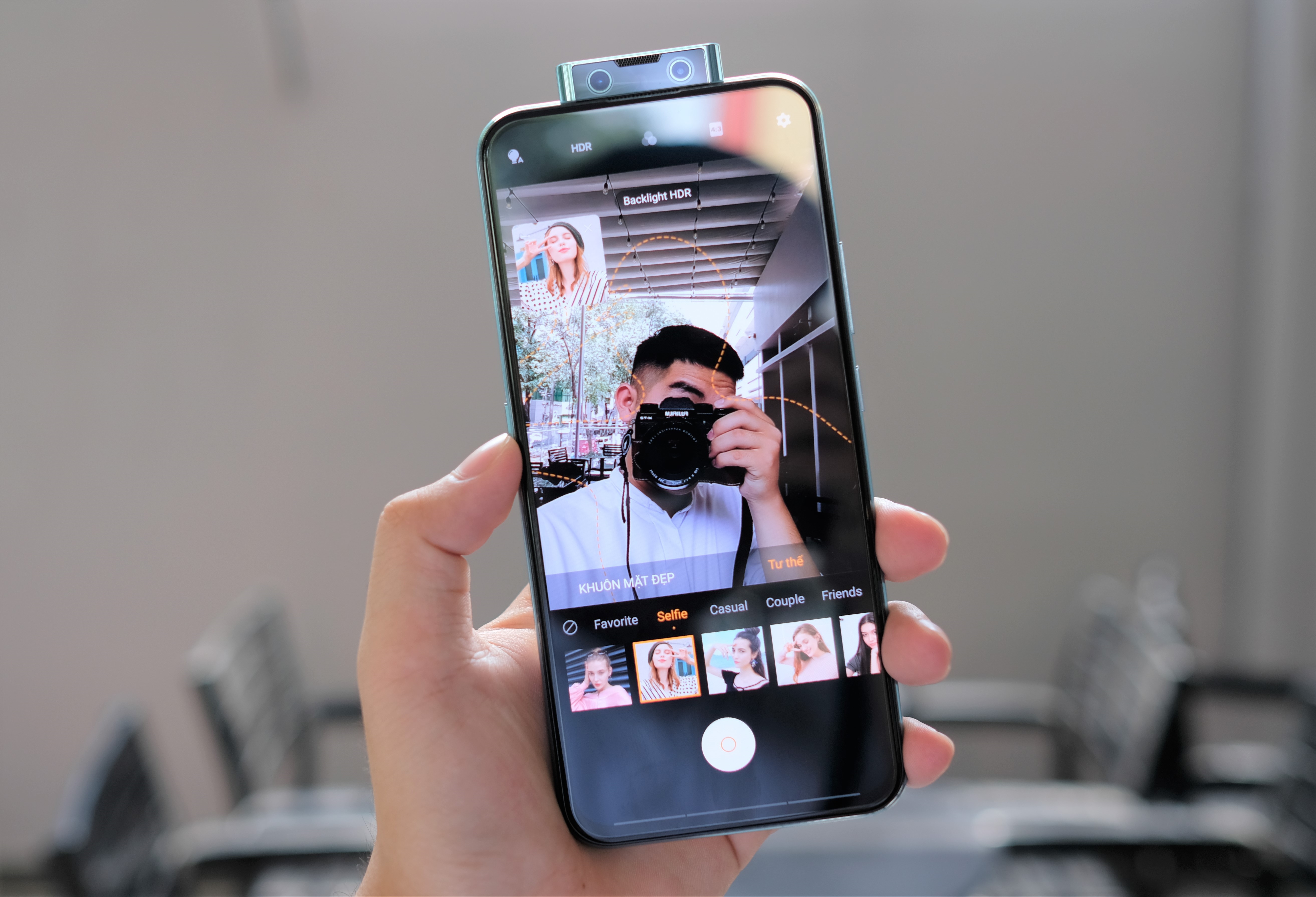 Loat smartphone vua ra mat tai Viet Nam anh 1