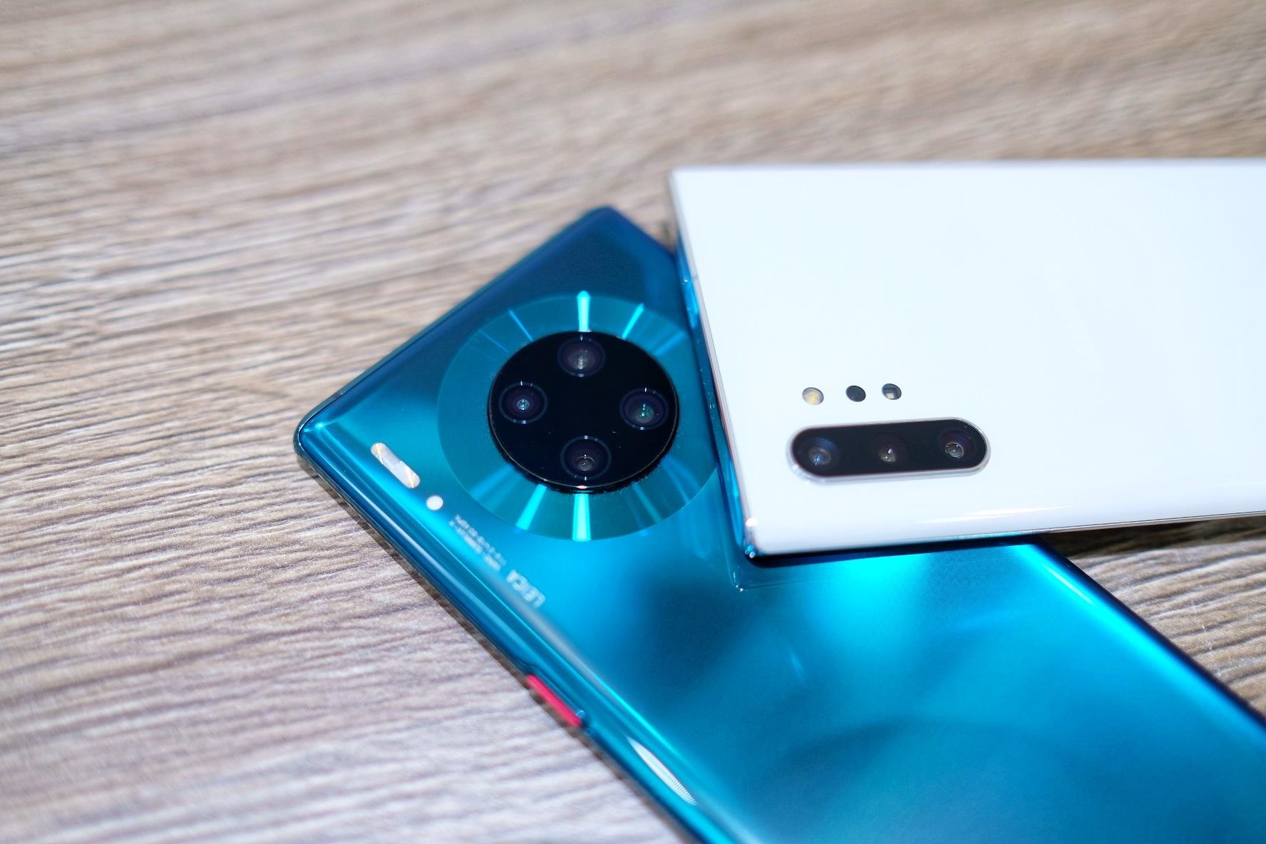 Hai smartphone Android dinh nhat hien nay do dang hinh anh